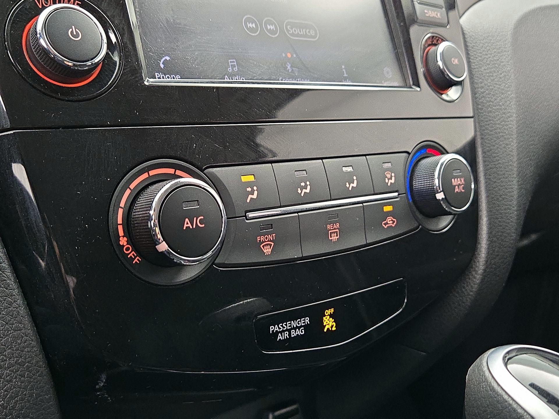 Thumbnail: 2020 Nissan Rogue Sport - 16