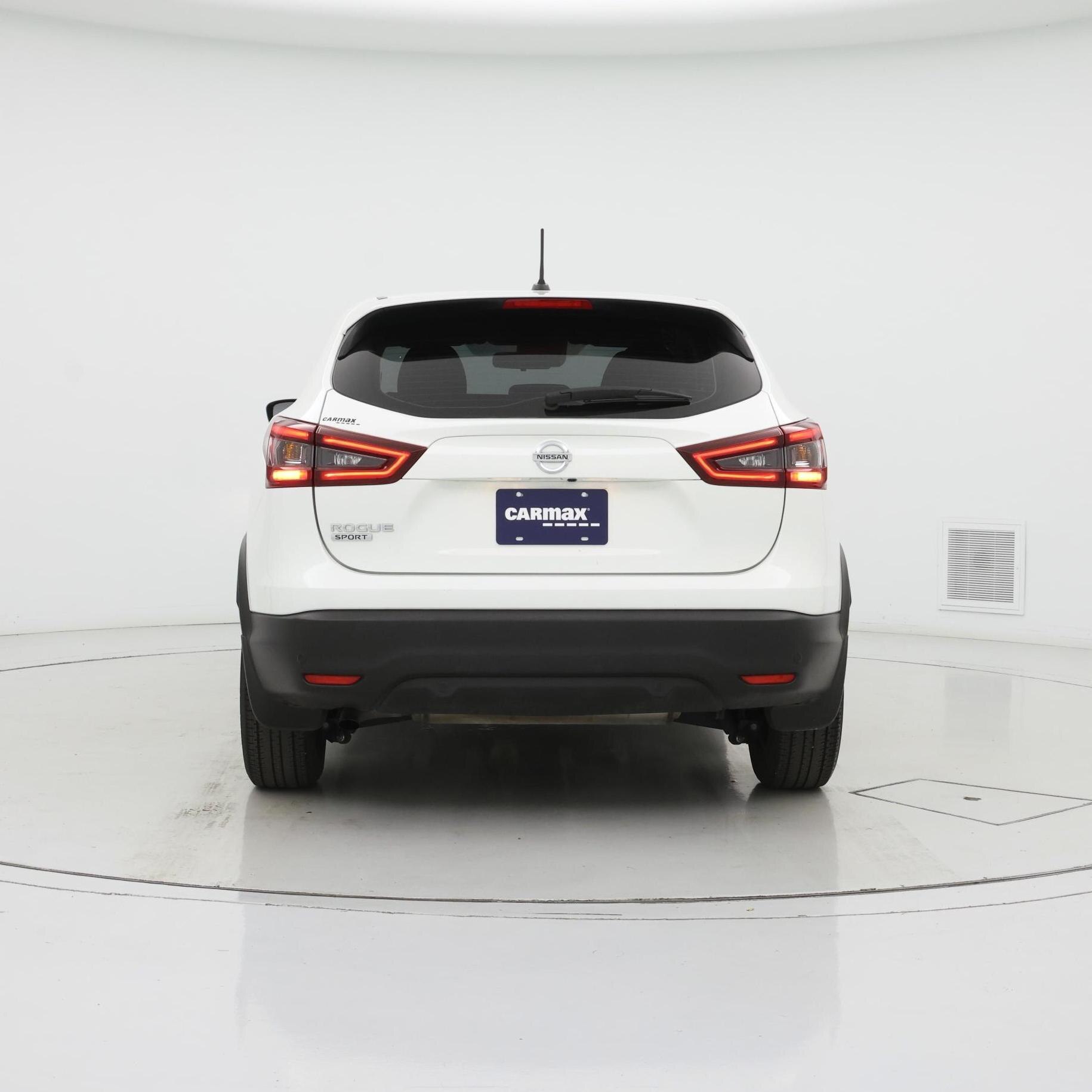 Thumbnail: 2020 Nissan Rogue Sport - 6