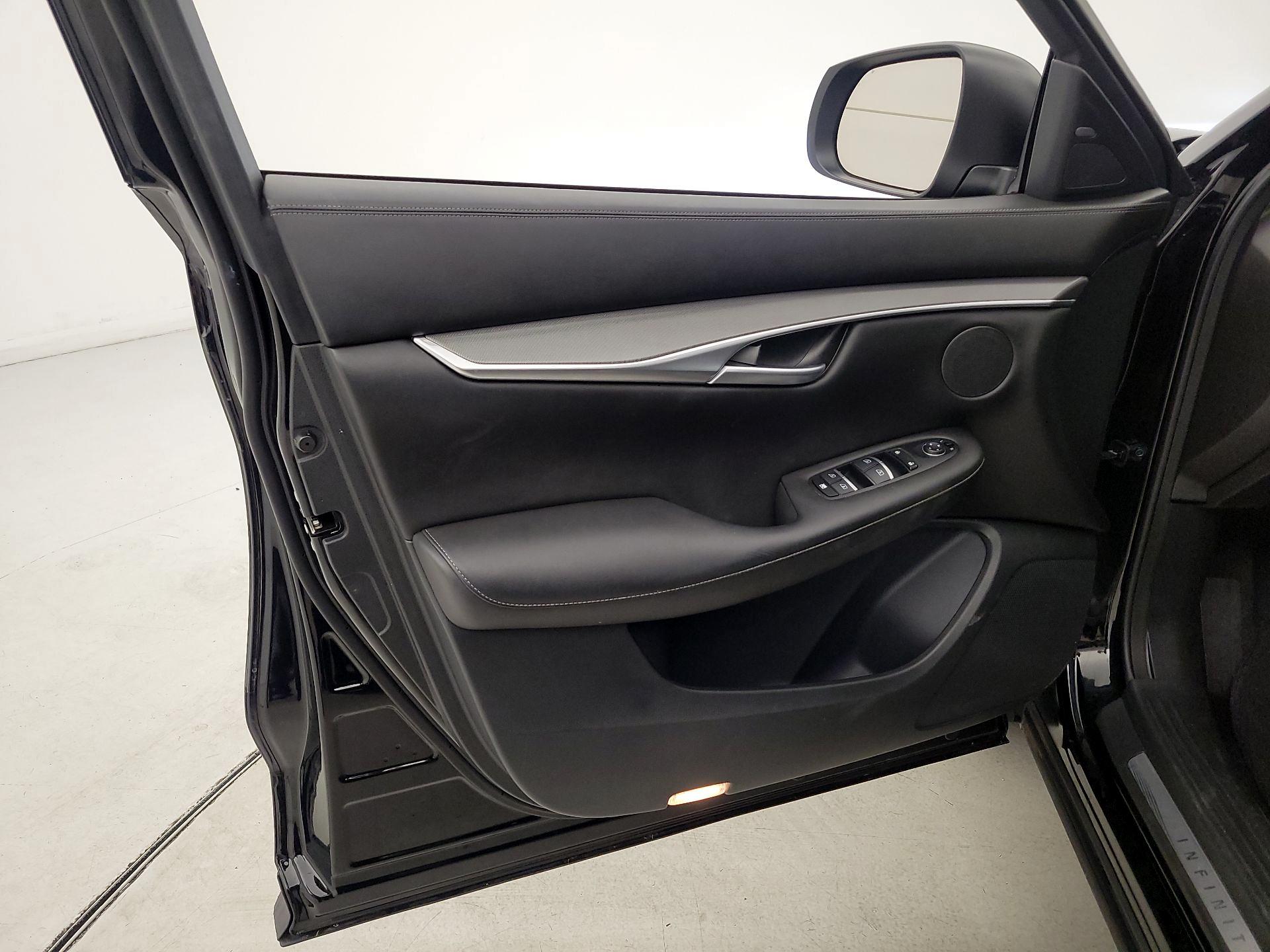 Thumbnail: 2022 INFINITI QX50 - 12