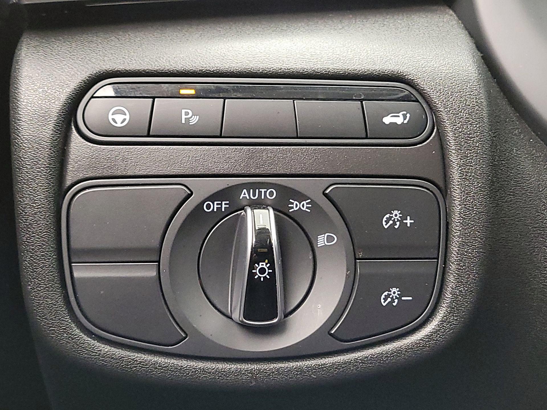 Thumbnail: 2022 INFINITI QX50 - 13