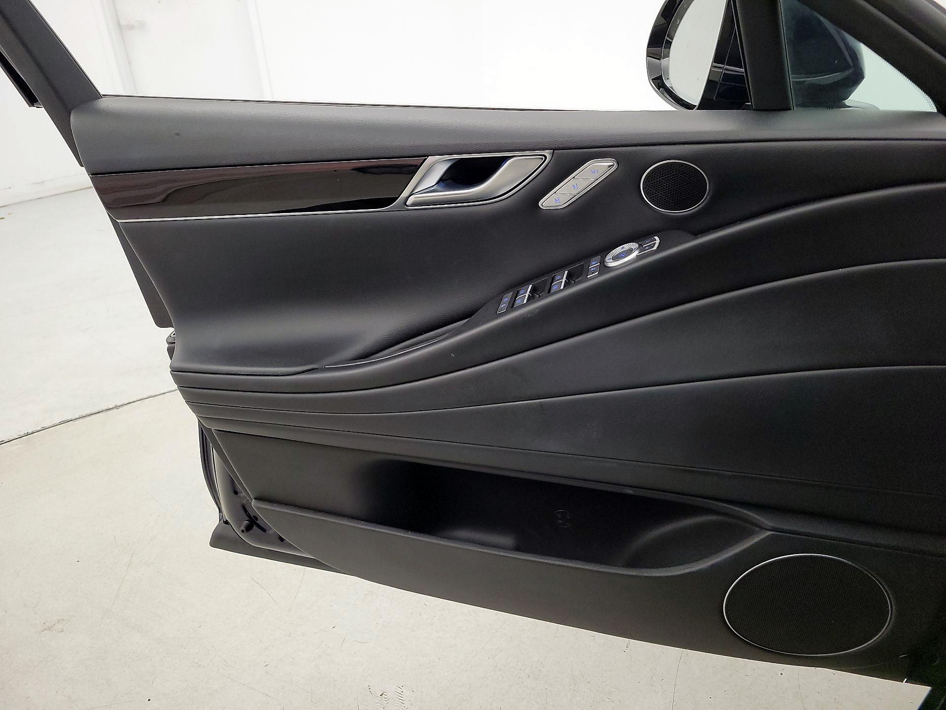 Thumbnail: 2024 Genesis G80 - 12