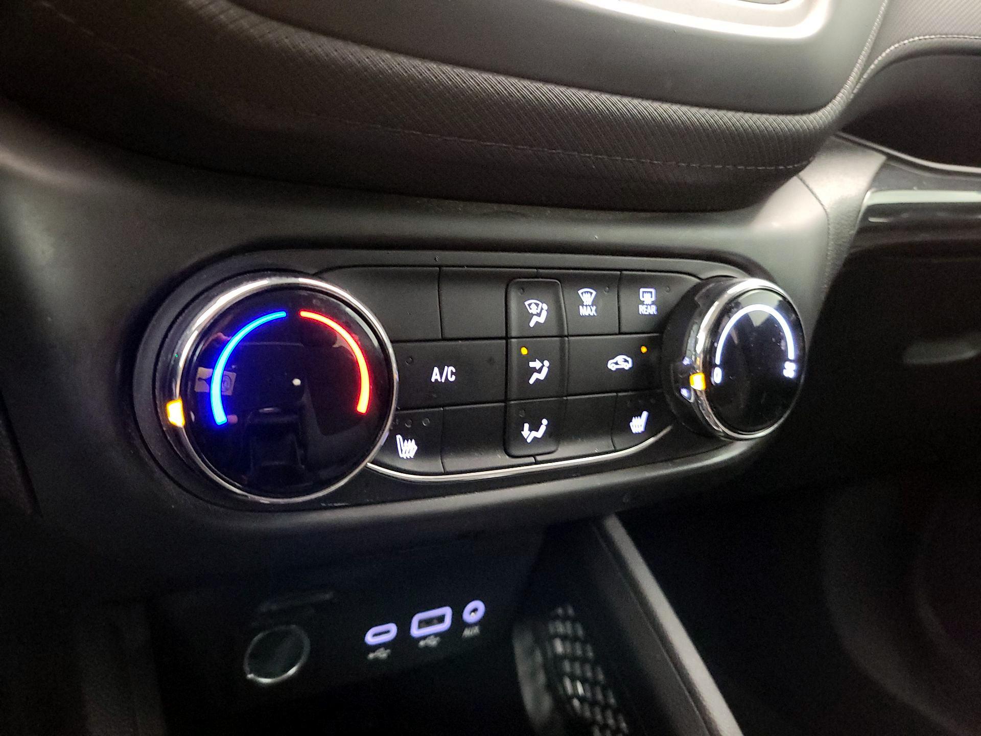 Thumbnail: 2023 Chevrolet TrailBlazer - 16