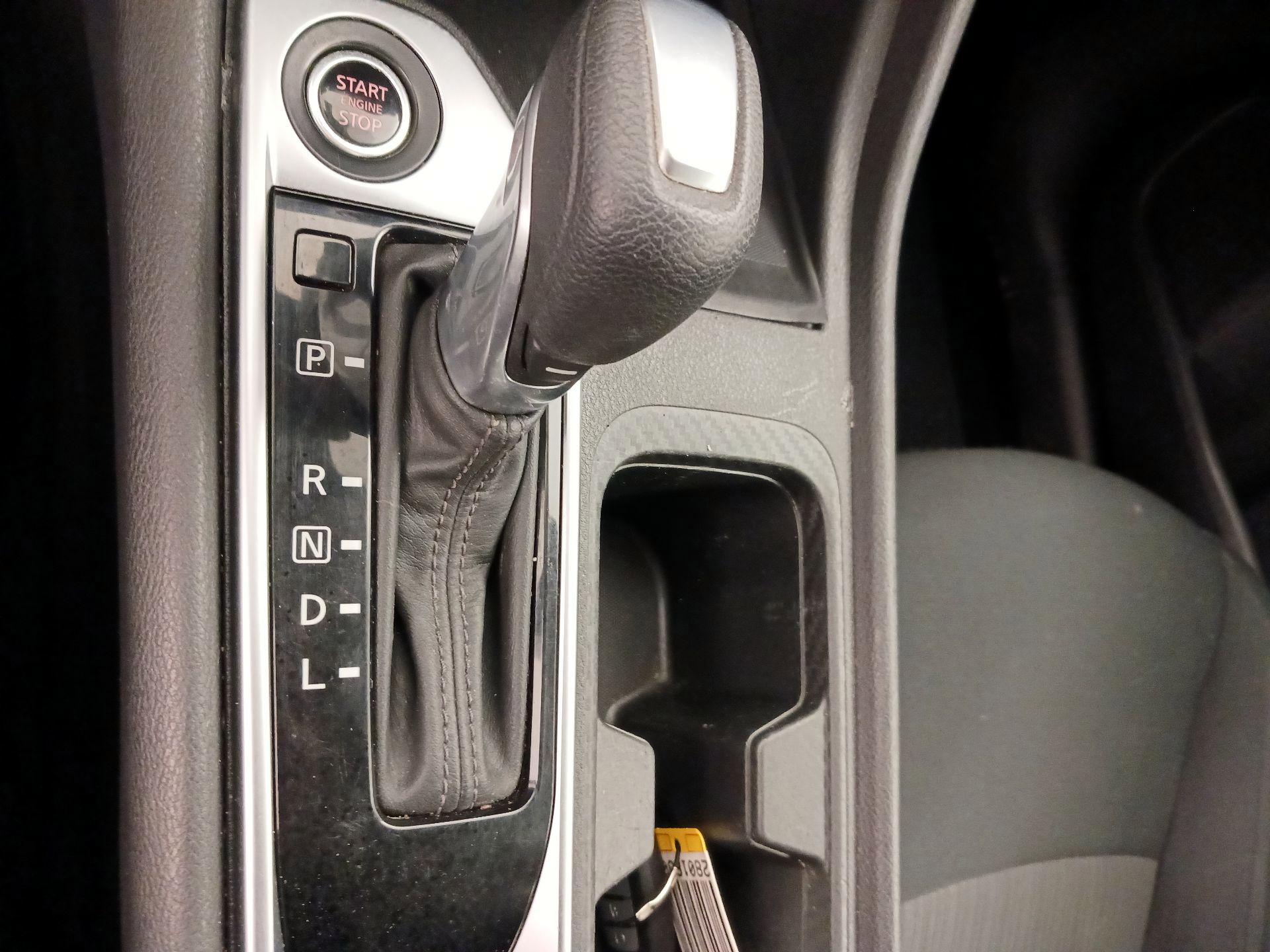 Thumbnail: 2023 Nissan Sentra - 17