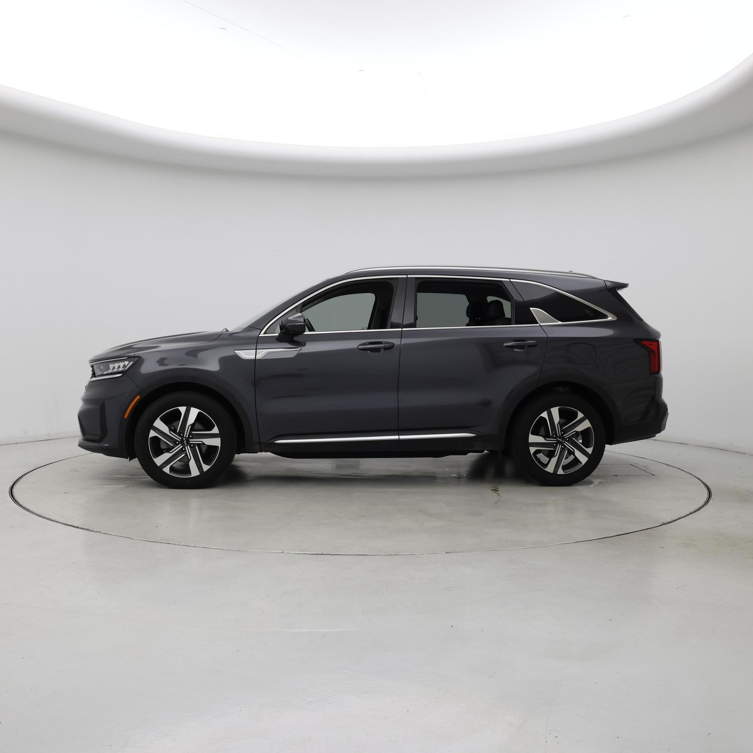 Thumbnail: 2023 Kia Sorento - 3