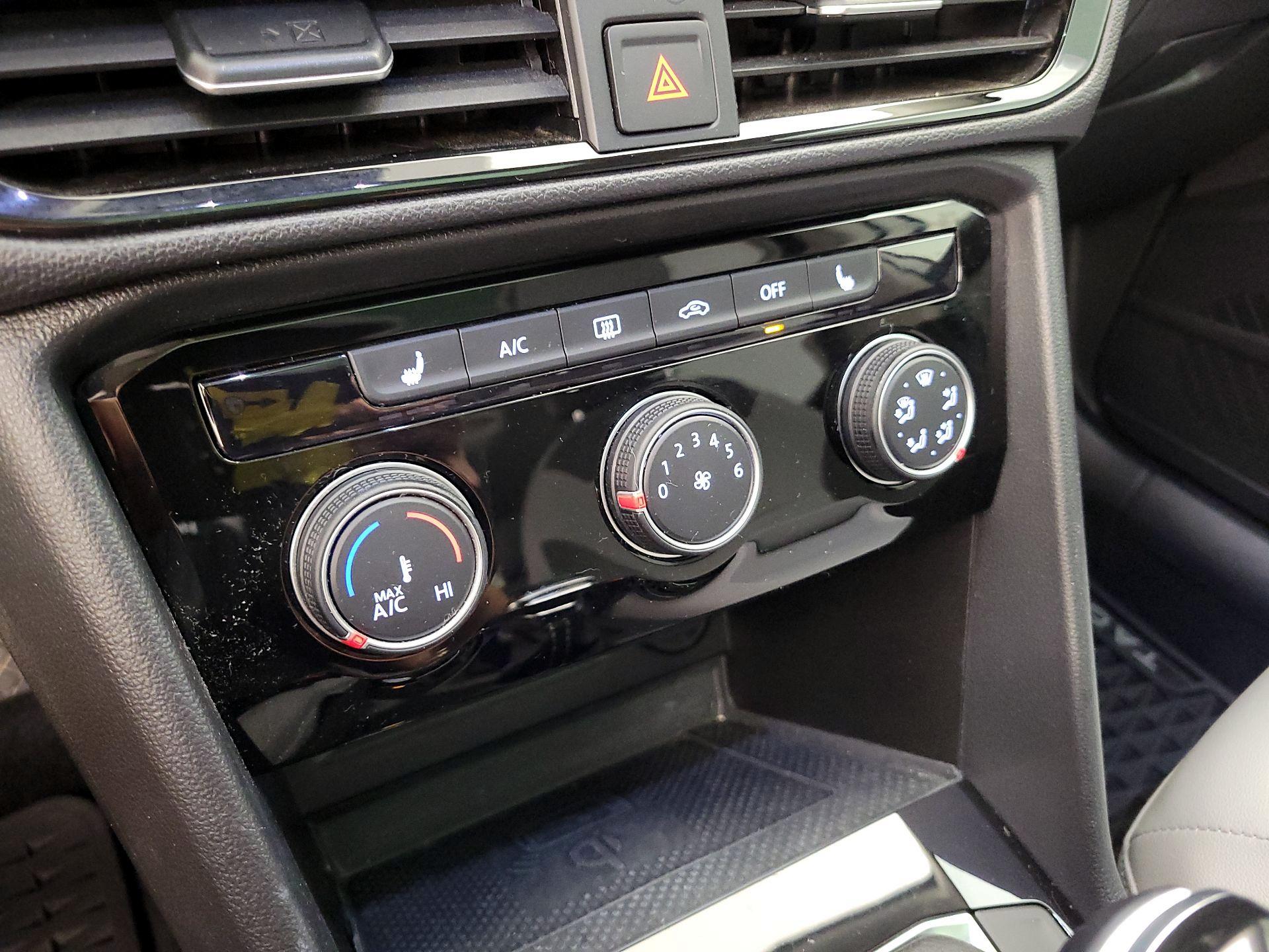 Thumbnail: 2023 Volkswagen Taos - 16