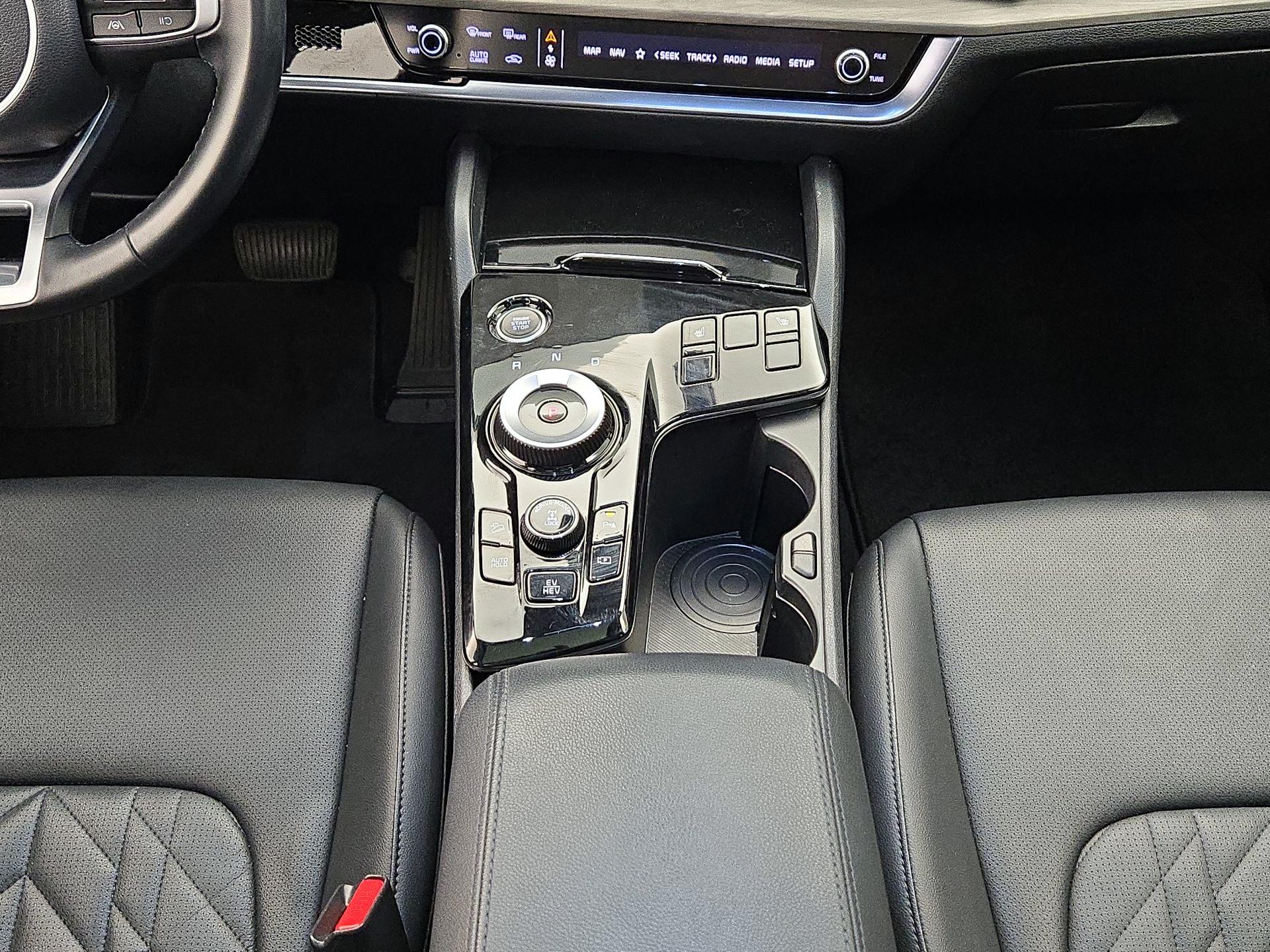 Thumbnail: 2023 Kia Sportage - 18