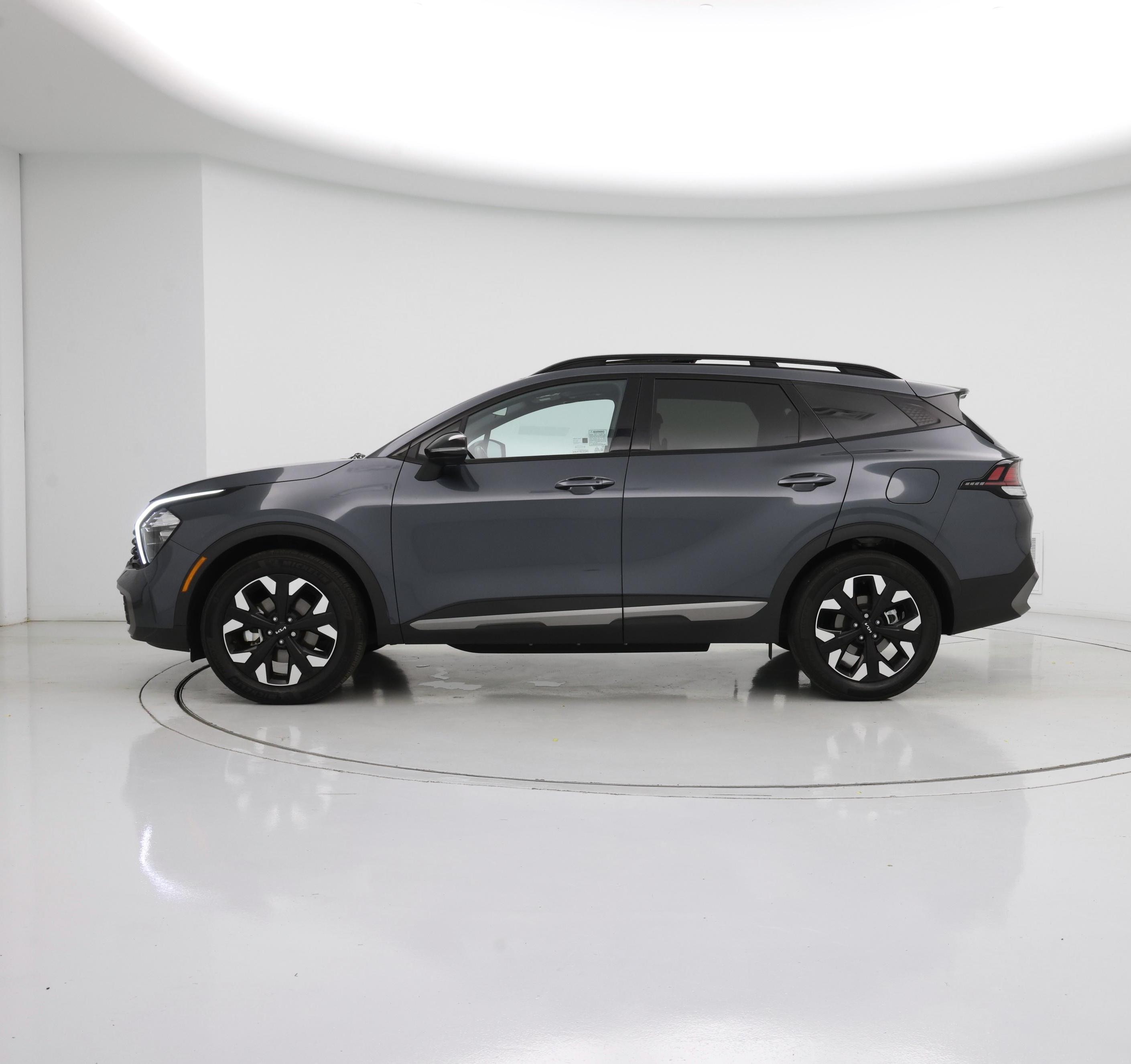 Thumbnail: 2023 Kia Sportage - 3