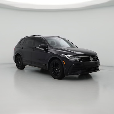 Black 2022 Volkswagen Tiguan SE R-Line Black