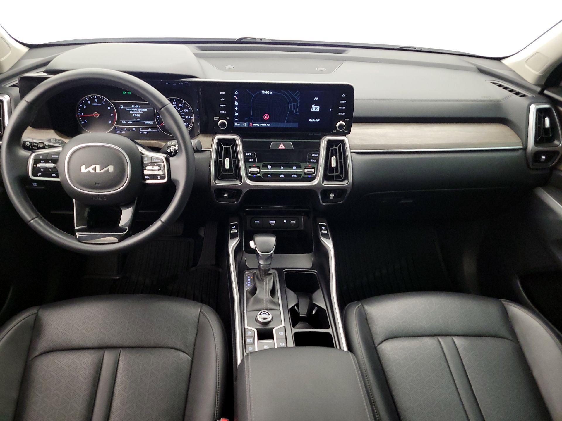 Thumbnail: 2023 Kia Sorento - 9