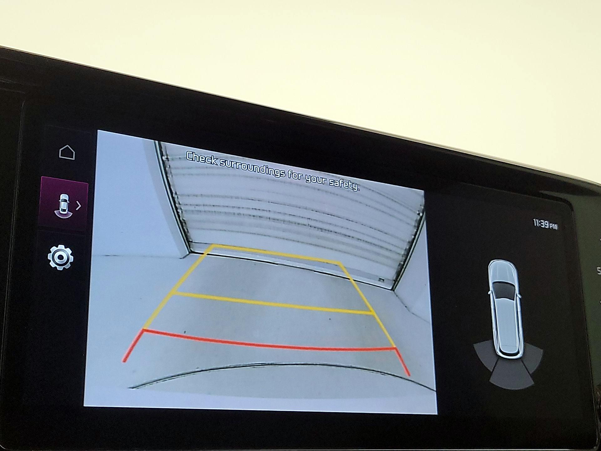 Thumbnail: 2023 Kia Sorento - 15