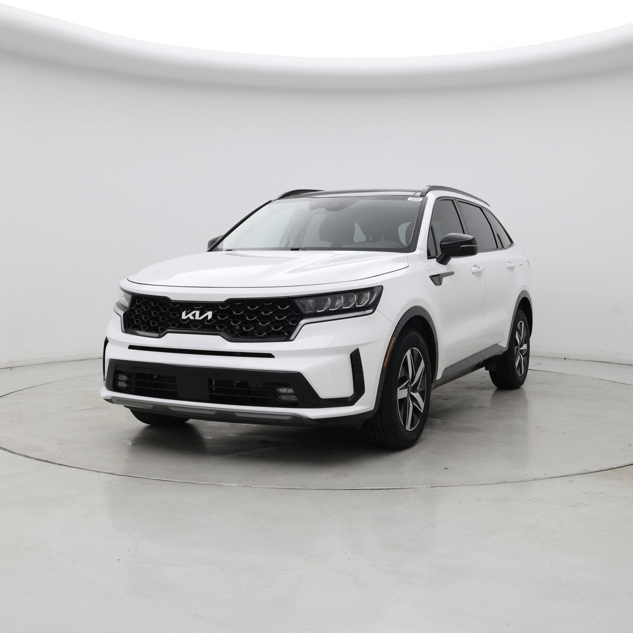 Thumbnail: 2023 Kia Sorento - 4