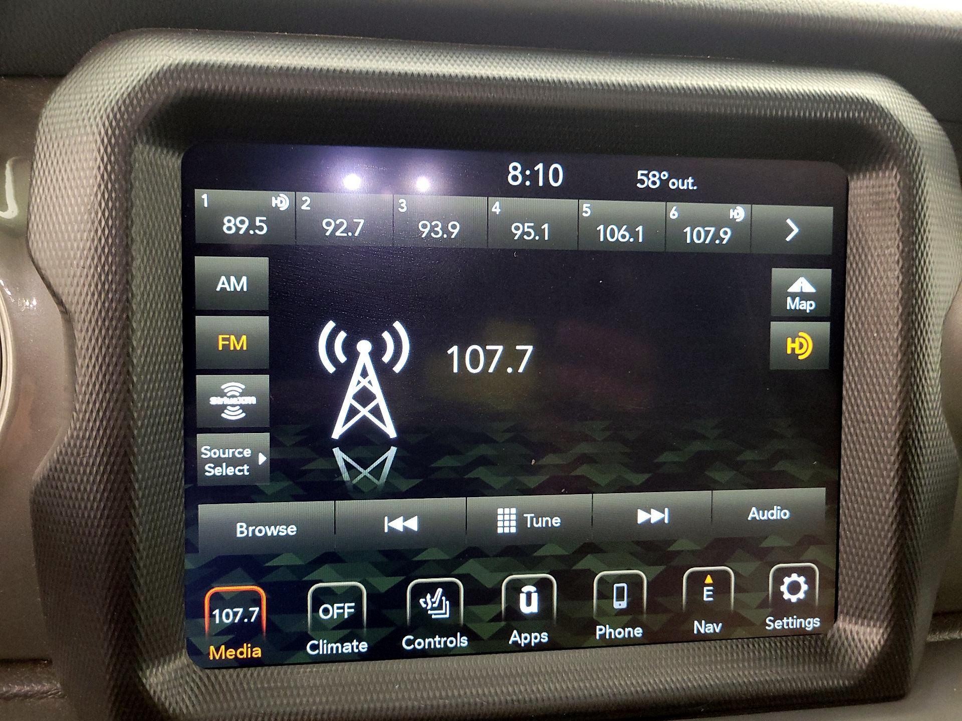 Thumbnail: 2022 Jeep Wrangler - 15