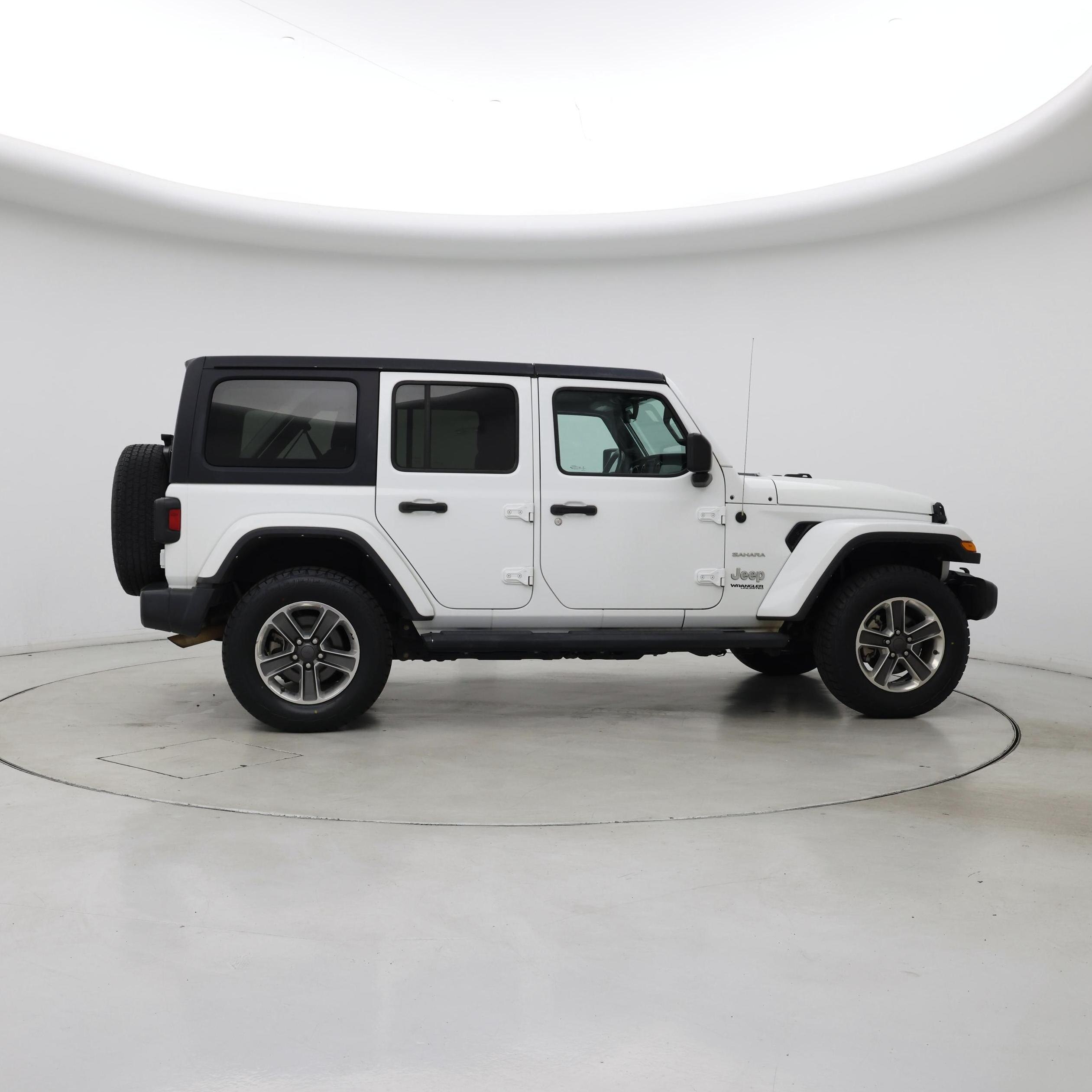 Thumbnail: 2022 Jeep Wrangler - 7