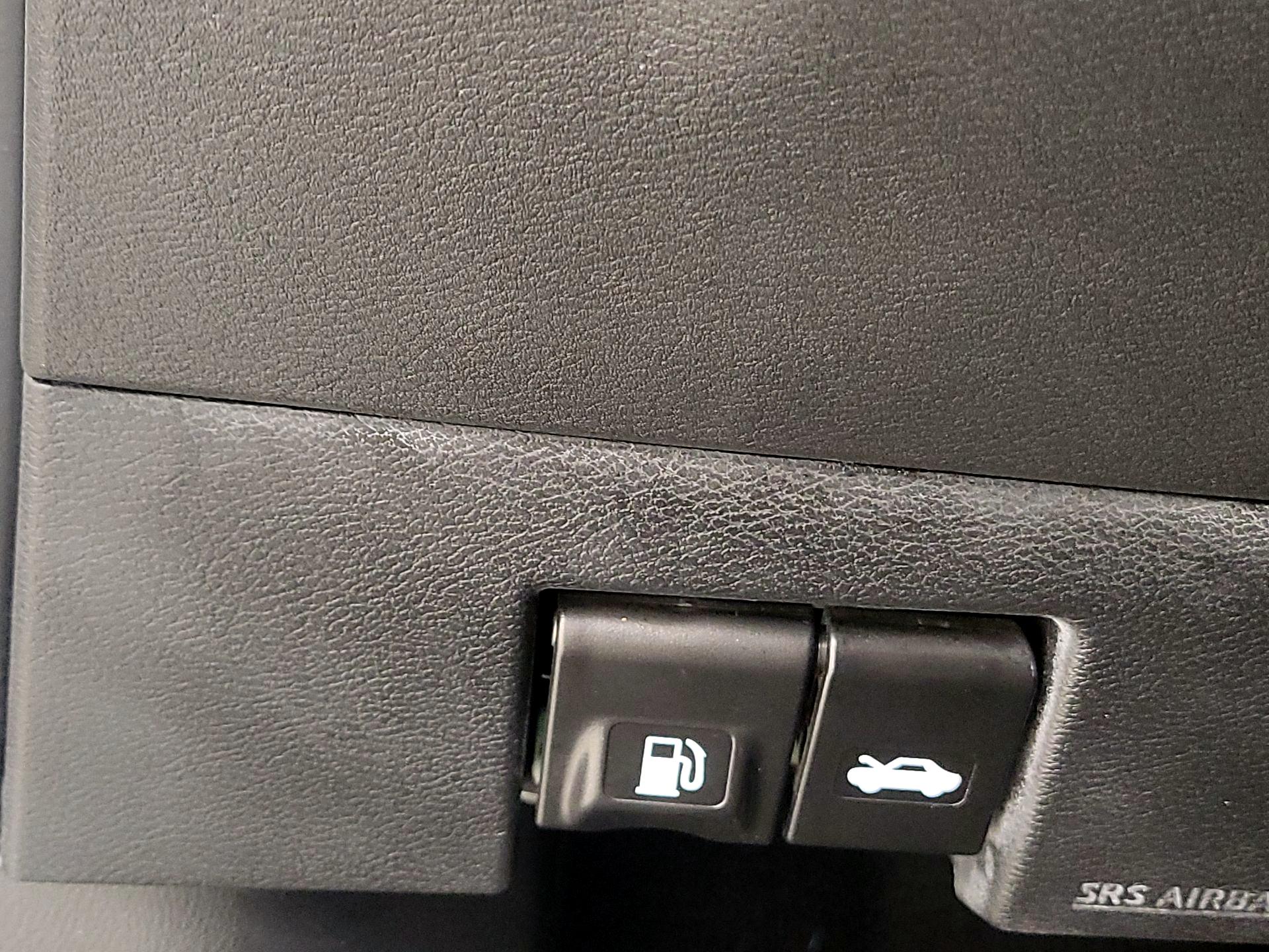 Thumbnail: 2021 Nissan Kicks - 13