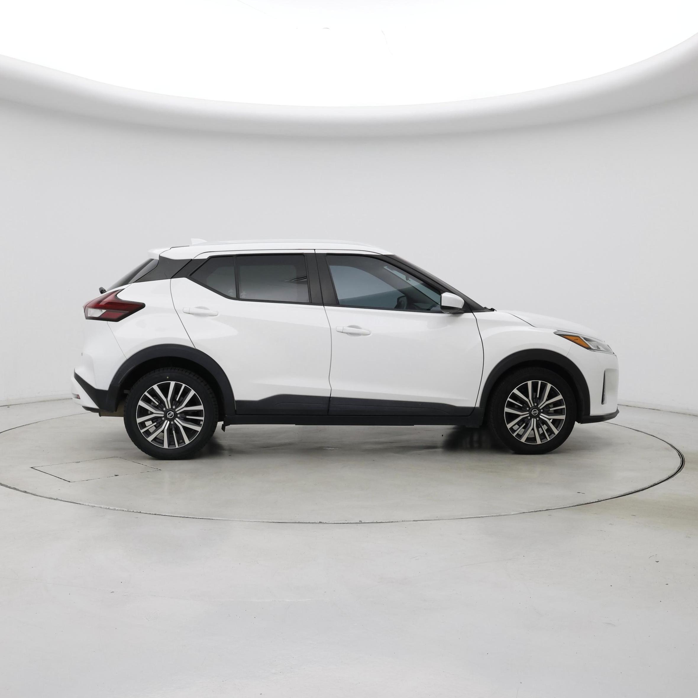 Thumbnail: 2021 Nissan Kicks - 7