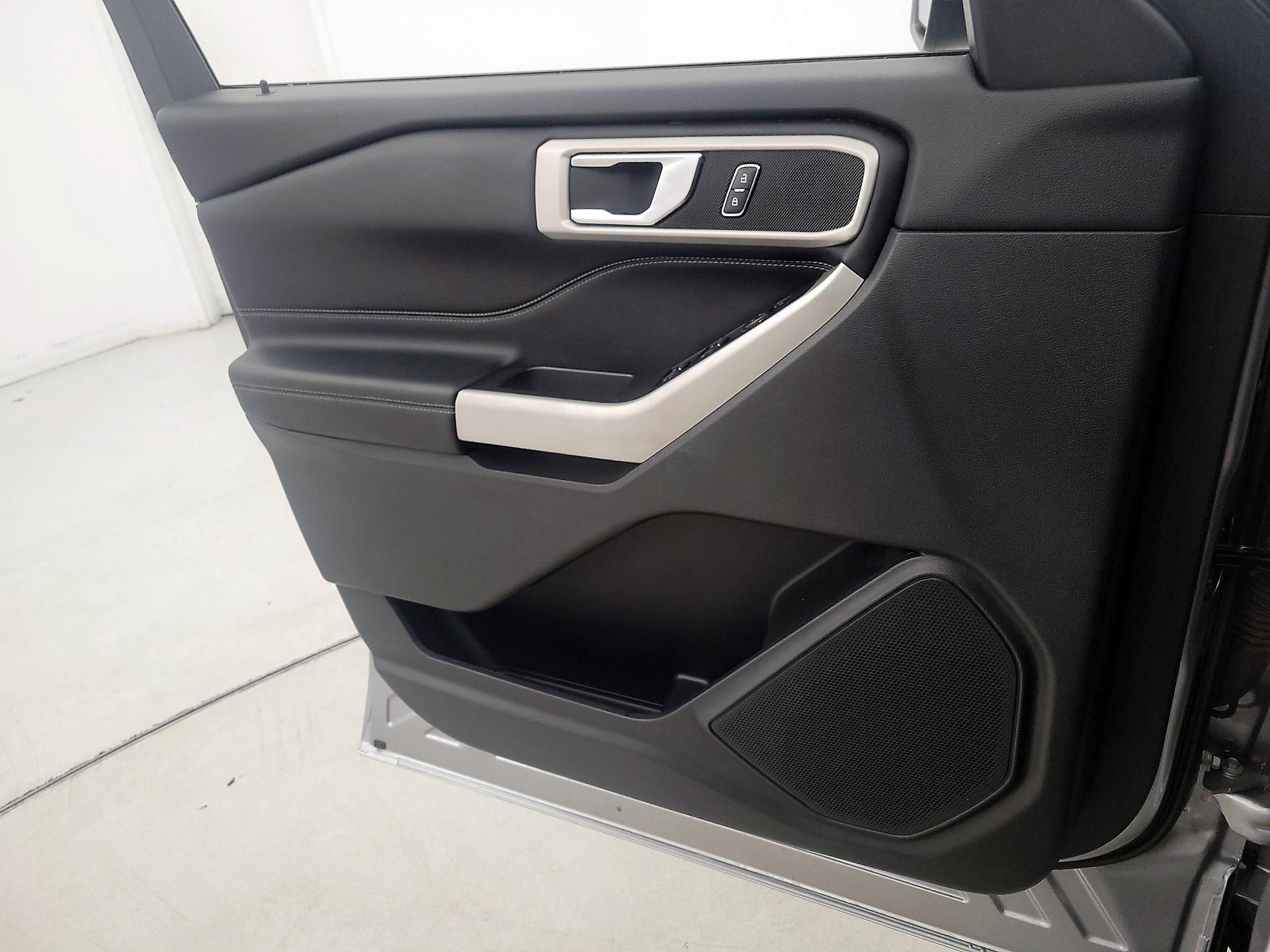 Thumbnail: 2022 Ford Explorer - 12