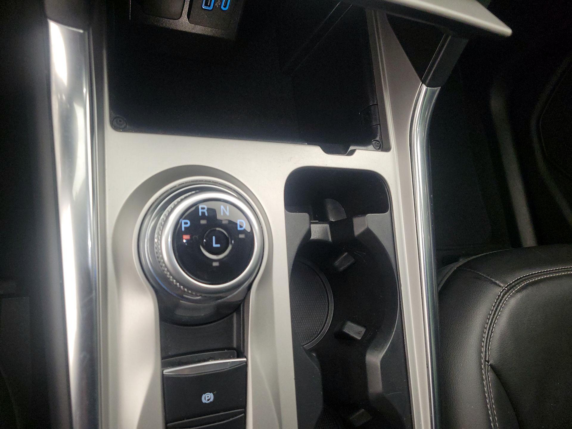 Thumbnail: 2022 Ford Explorer - 18