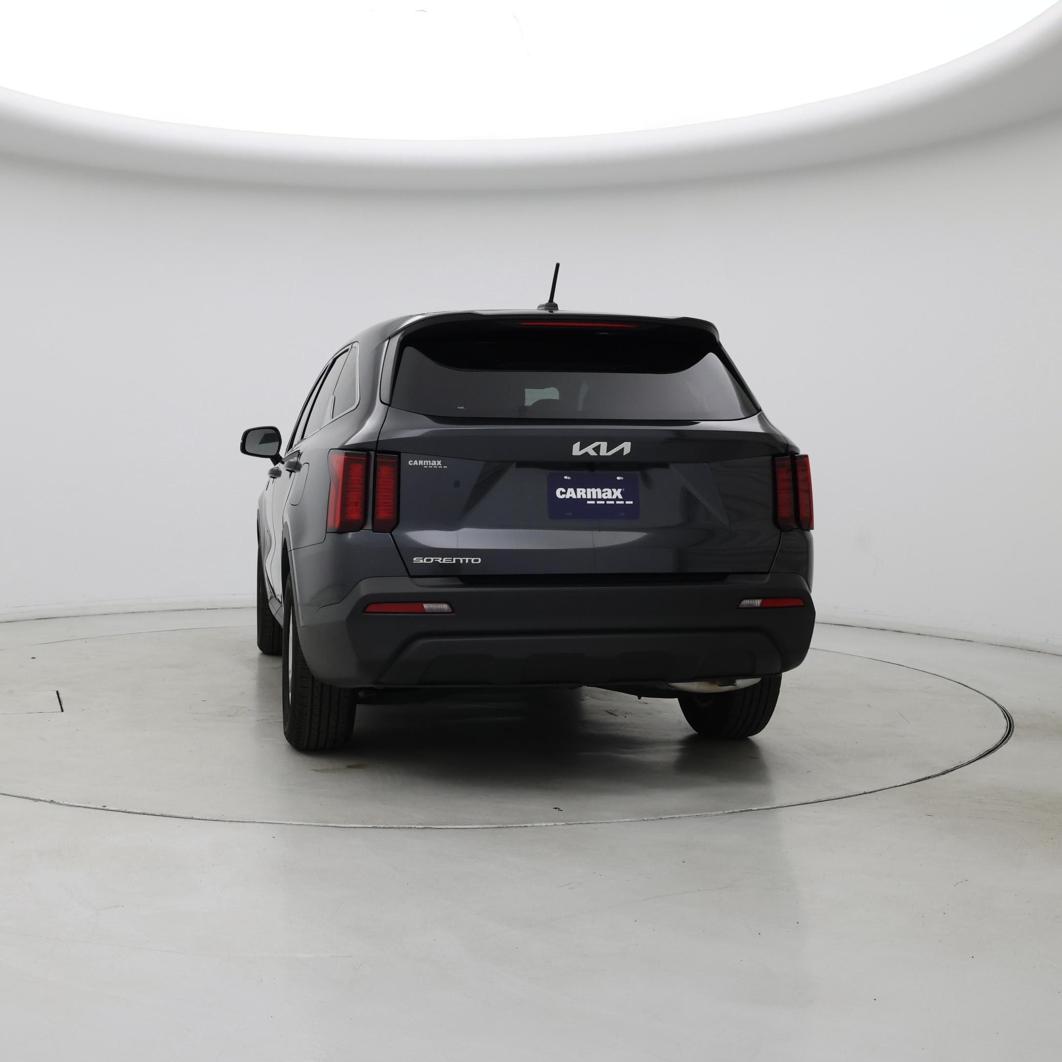 Thumbnail: 2023 Kia Sorento - 6