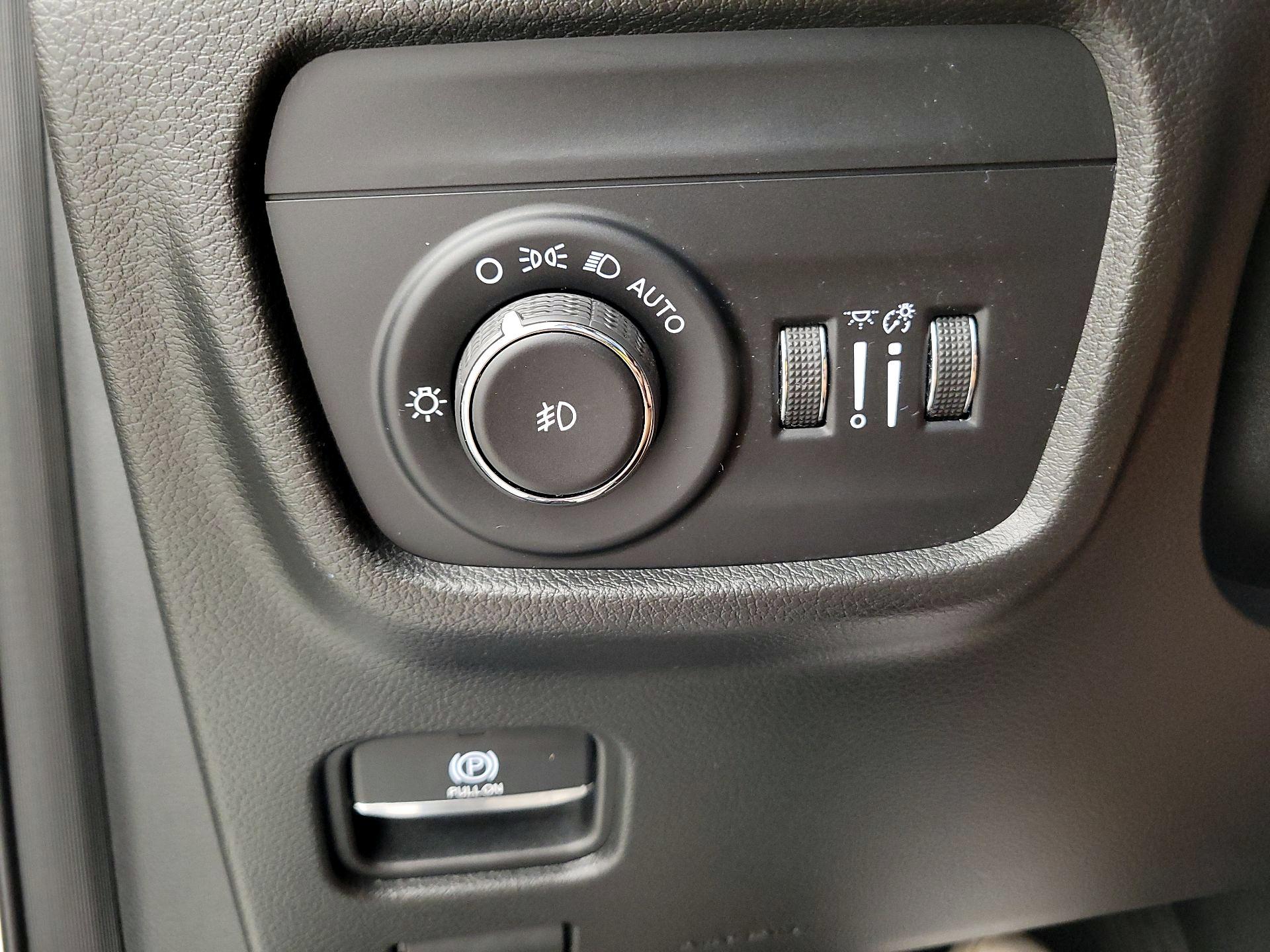 Thumbnail: 2022 Jeep Grand Cherokee L - 13