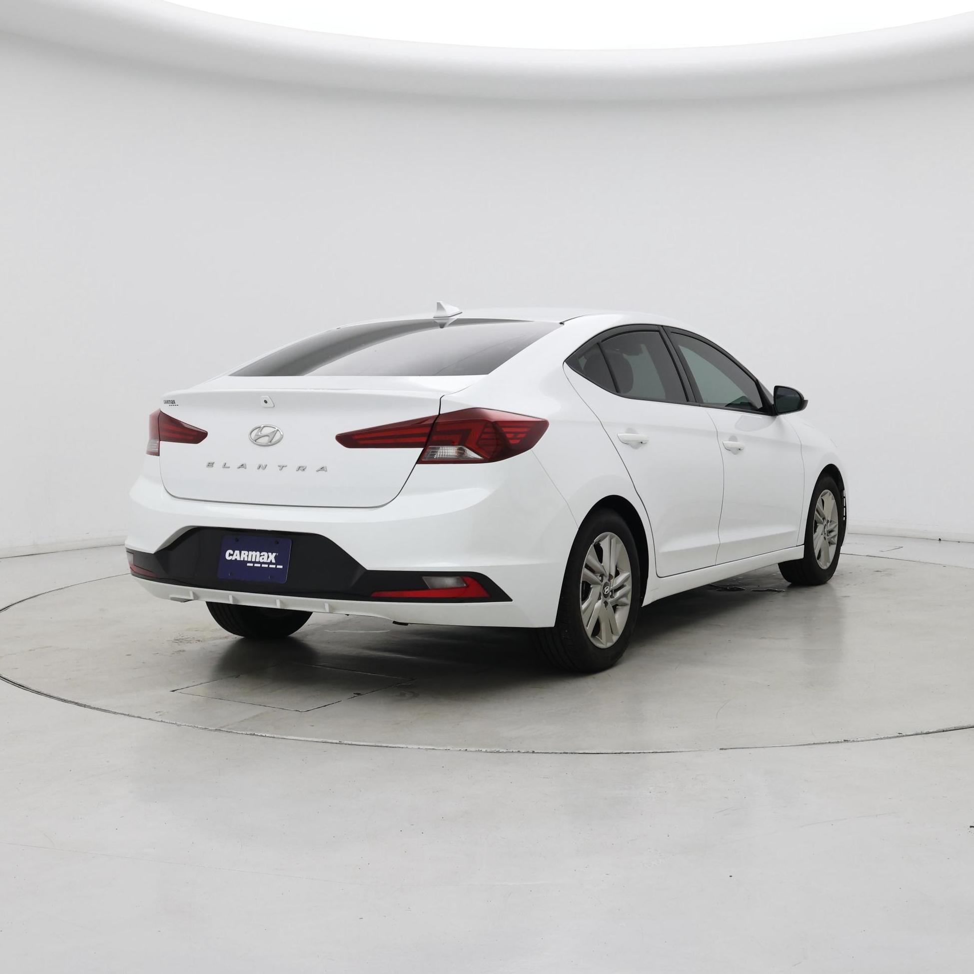 Thumbnail: 2019 Hyundai Elantra - 8