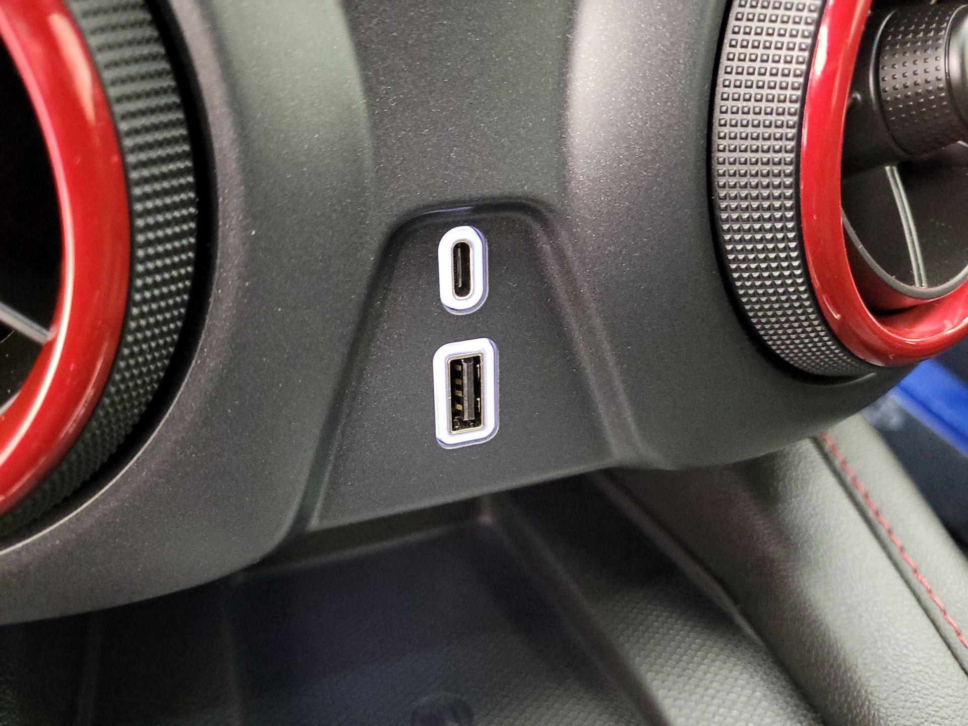 Thumbnail: 2023 Chevrolet Blazer - 18