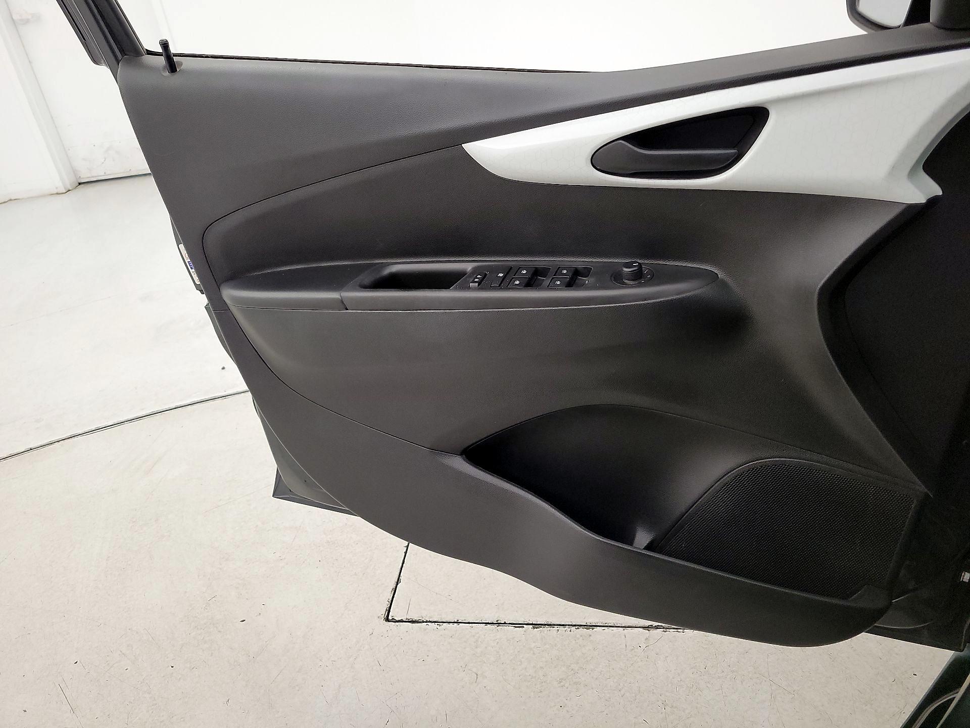 Thumbnail: 2017 Chevrolet Spark - 12