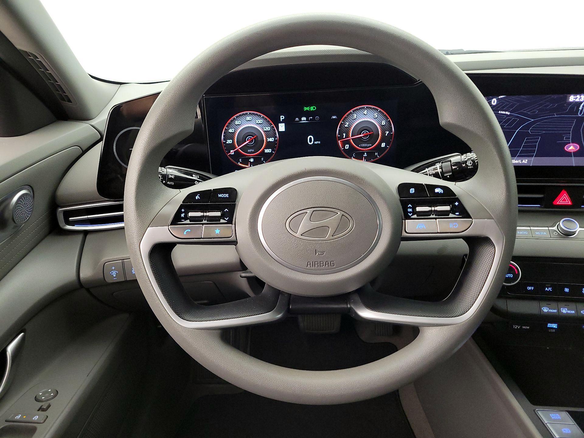 Thumbnail: 2024 Hyundai Elantra - 10