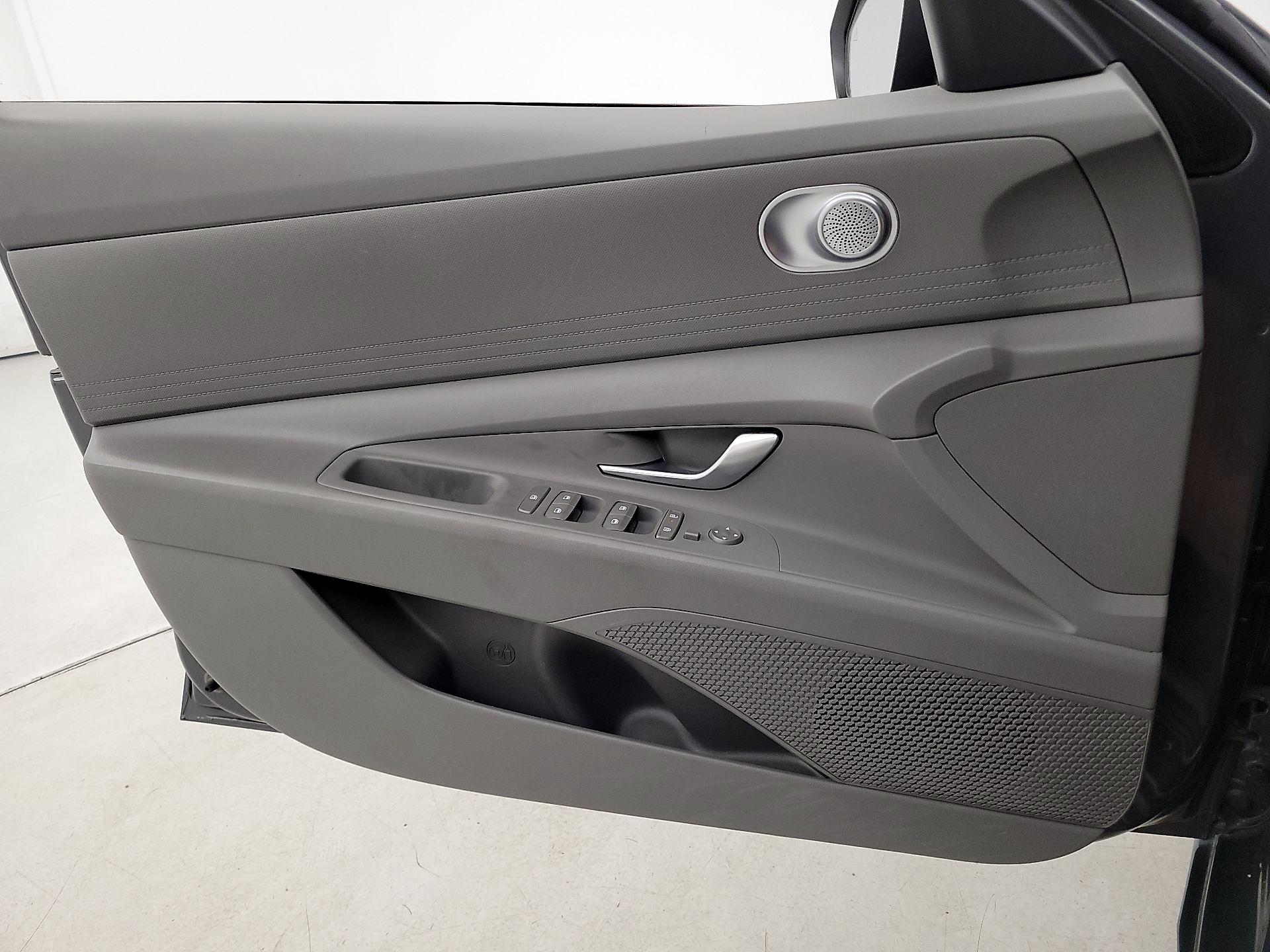 Thumbnail: 2024 Hyundai Elantra - 12