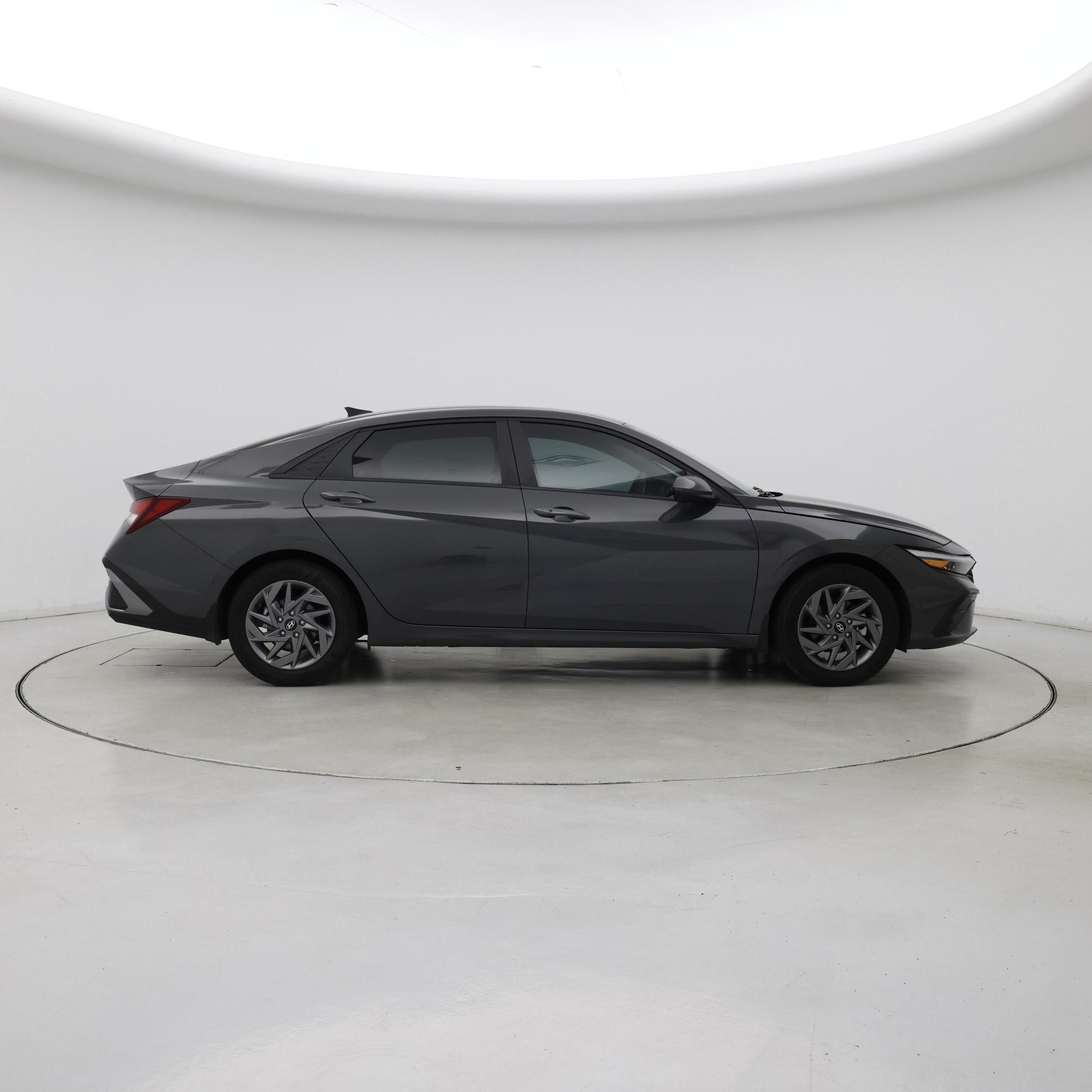 Thumbnail: 2024 Hyundai Elantra - 7