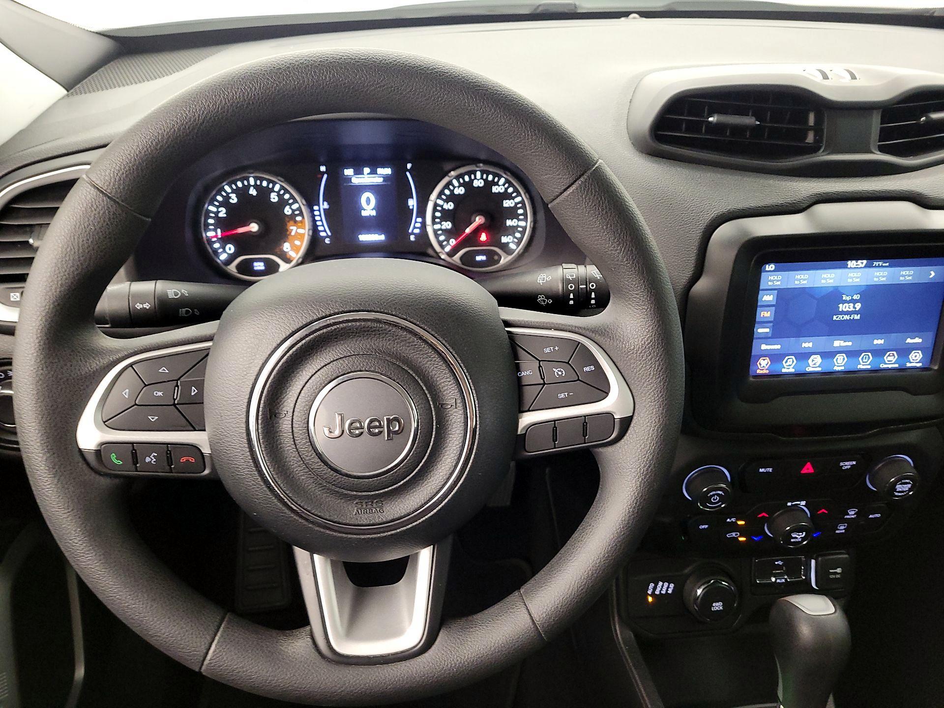 Thumbnail: 2018 Jeep Renegade - 10