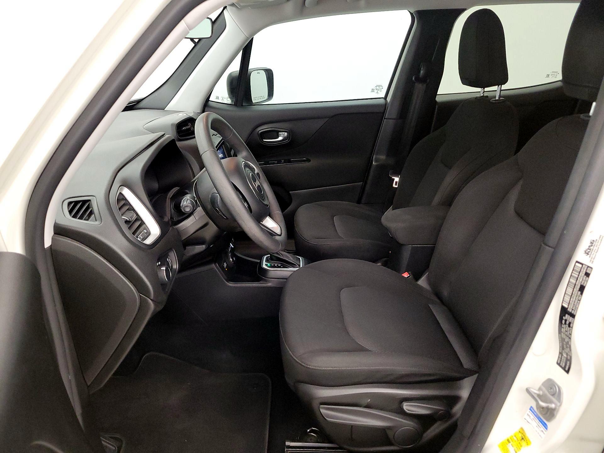 Thumbnail: 2018 Jeep Renegade - 11