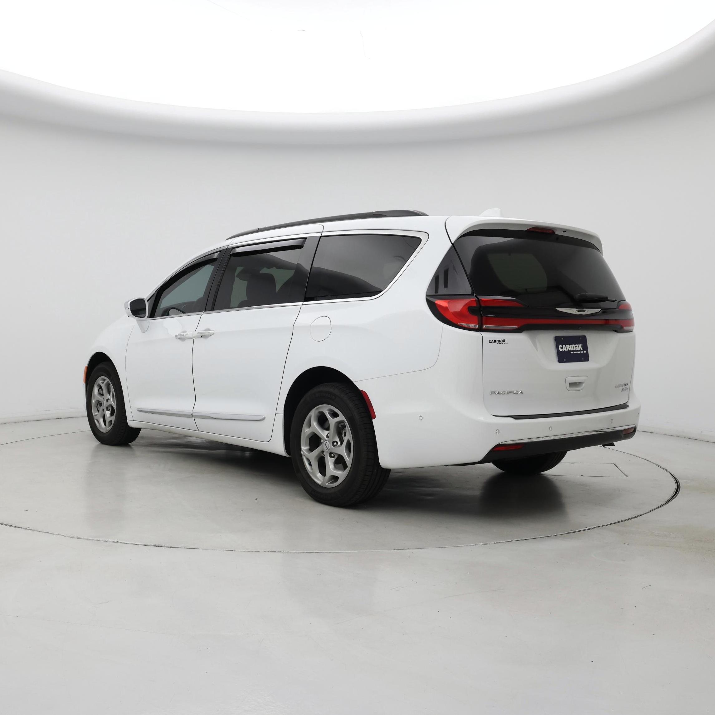 Thumbnail: 2022 Chrysler Pacifica - 2