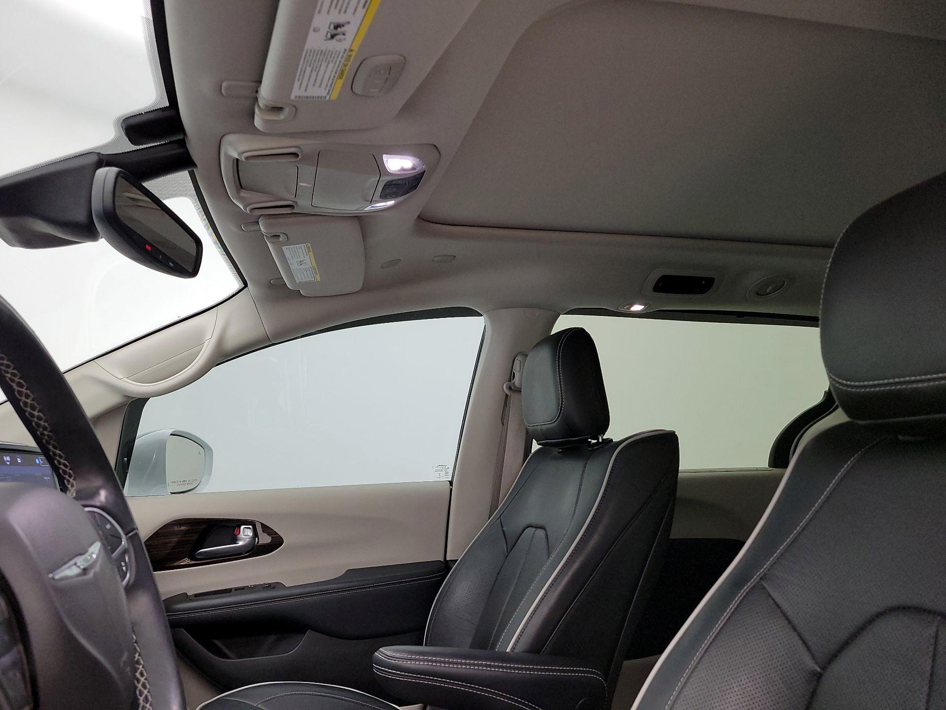Thumbnail: 2022 Chrysler Pacifica - 20