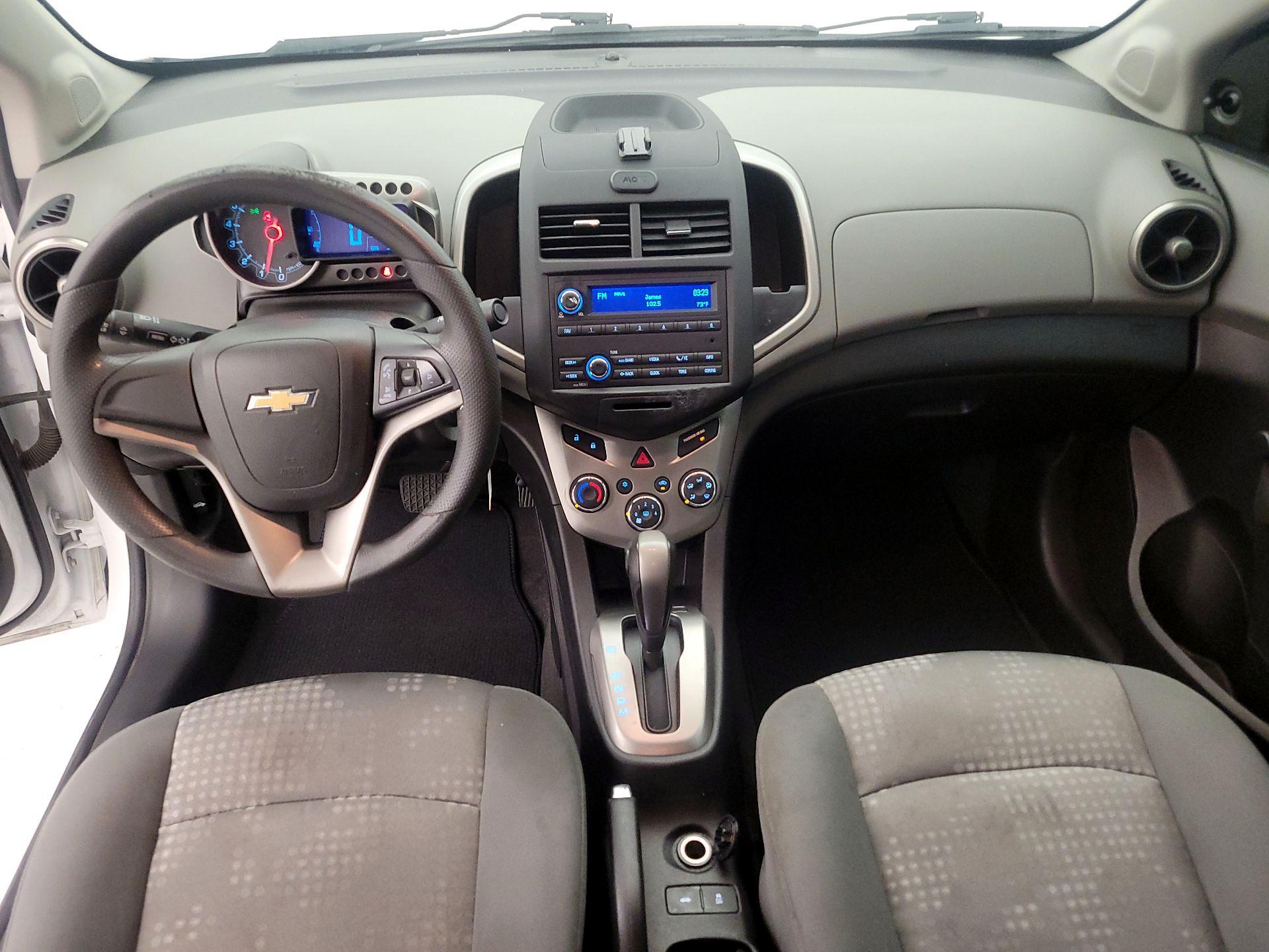 Thumbnail: 2015 Chevrolet Sonic - 9