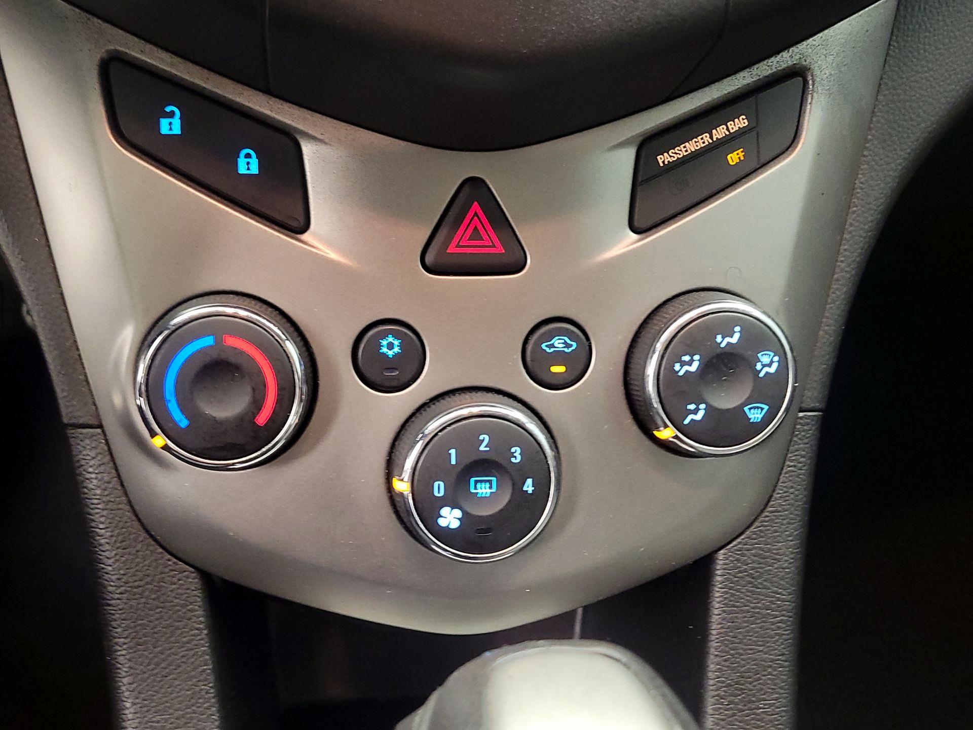 Thumbnail: 2015 Chevrolet Sonic - 15