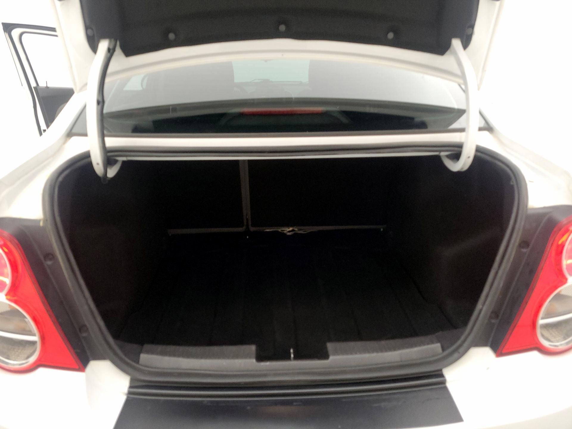 Thumbnail: 2015 Chevrolet Sonic - 19