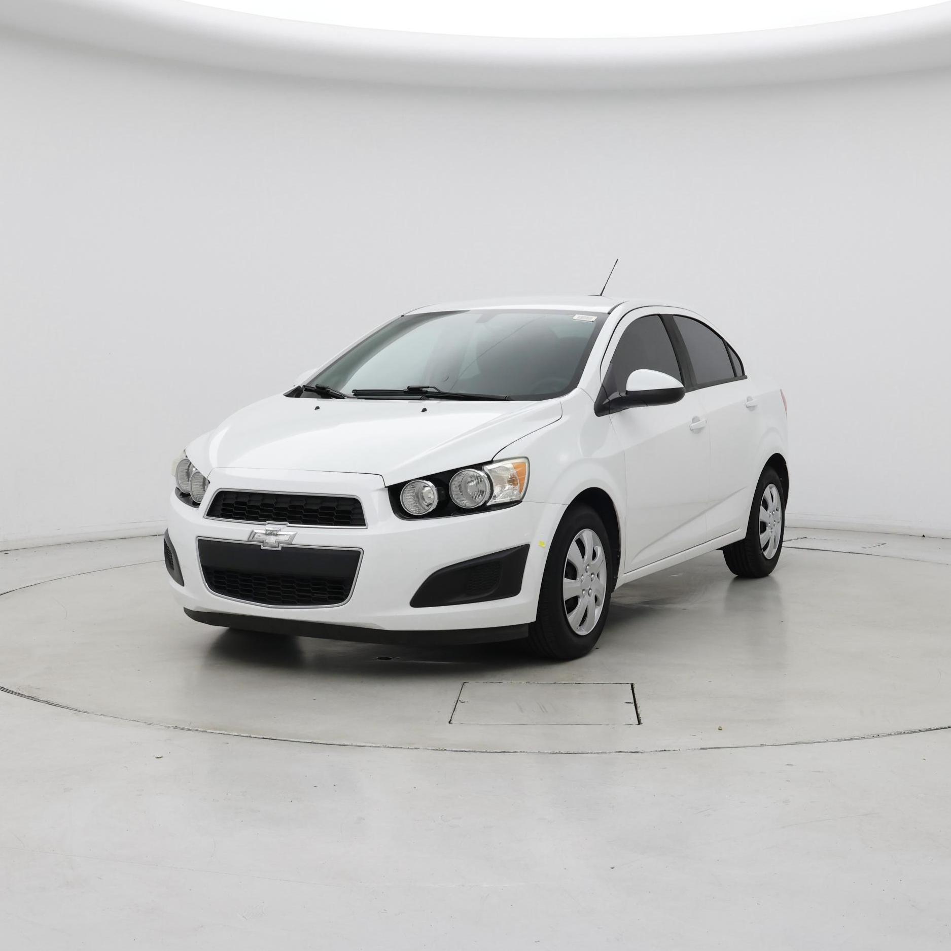 Thumbnail: 2015 Chevrolet Sonic - 4