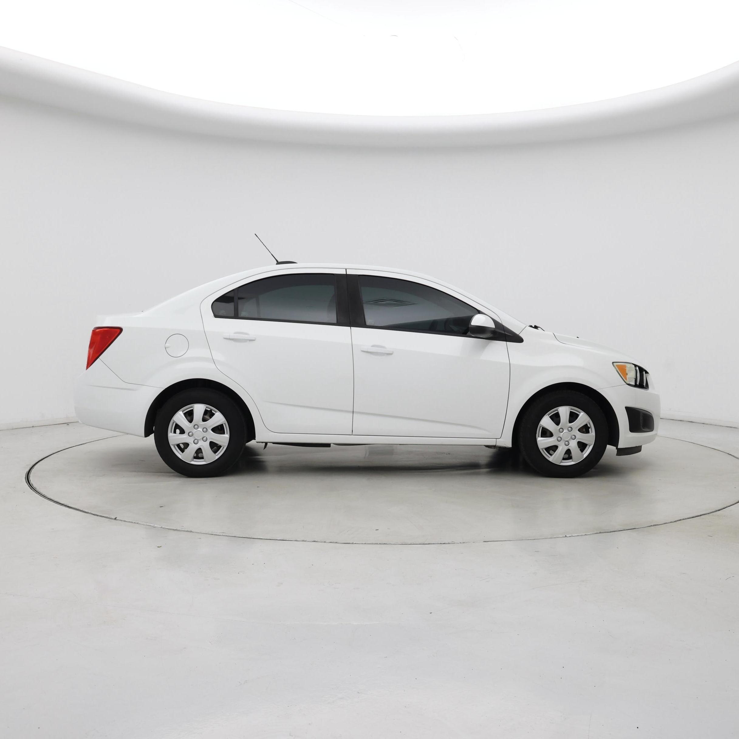 Thumbnail: 2015 Chevrolet Sonic - 7