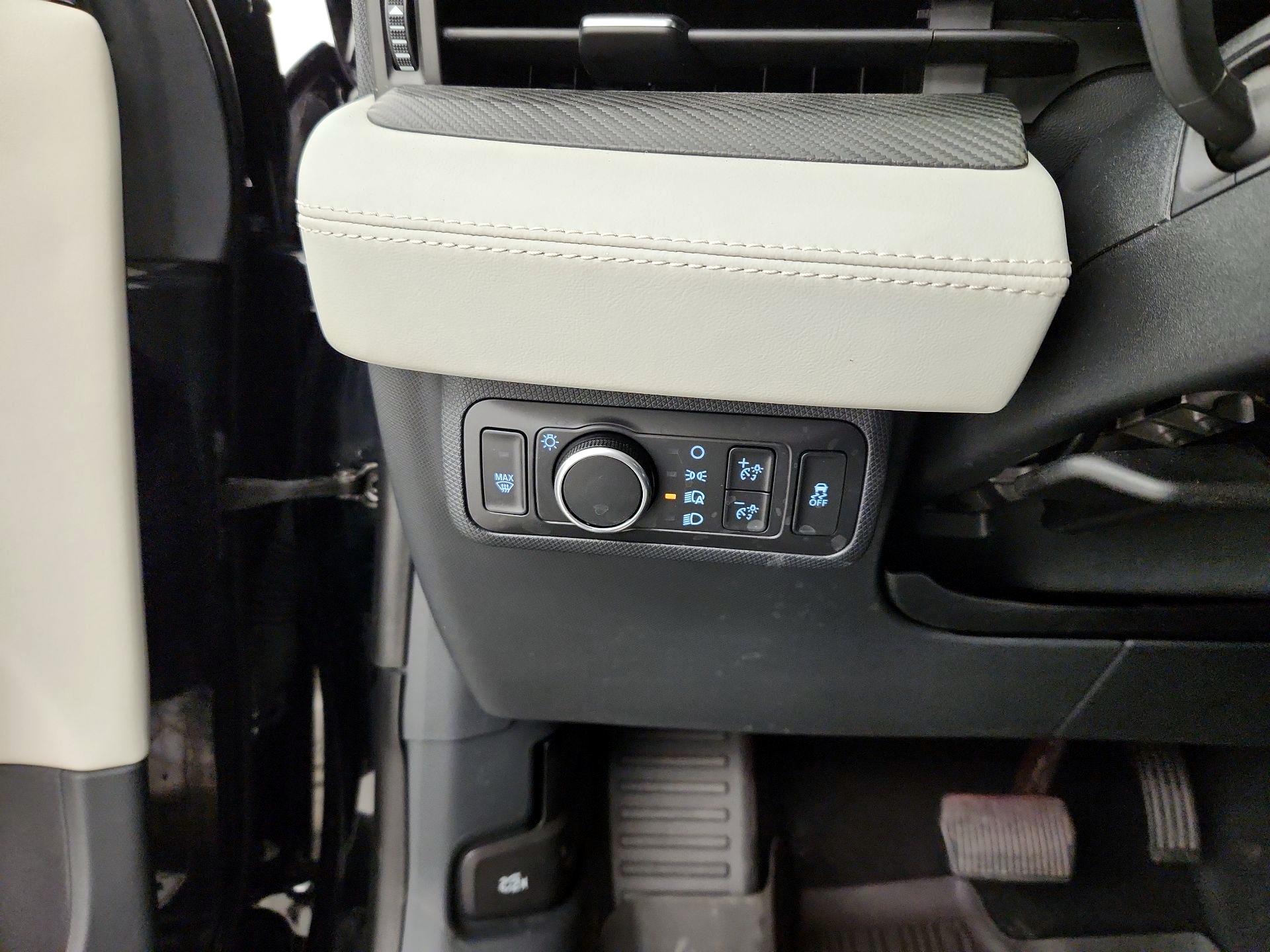 Thumbnail: 2022 Ford Mustang Mach-E - 13