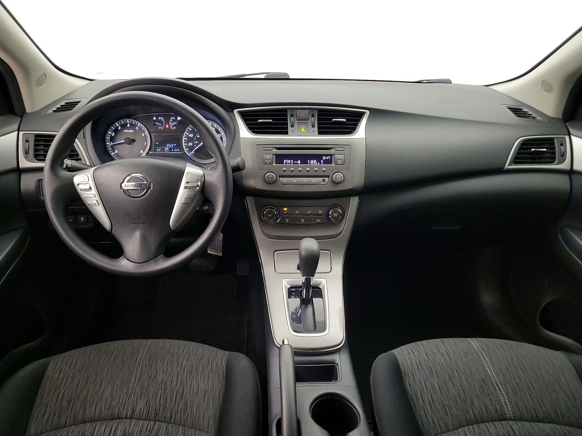 Thumbnail: 2014 Nissan Sentra - 9