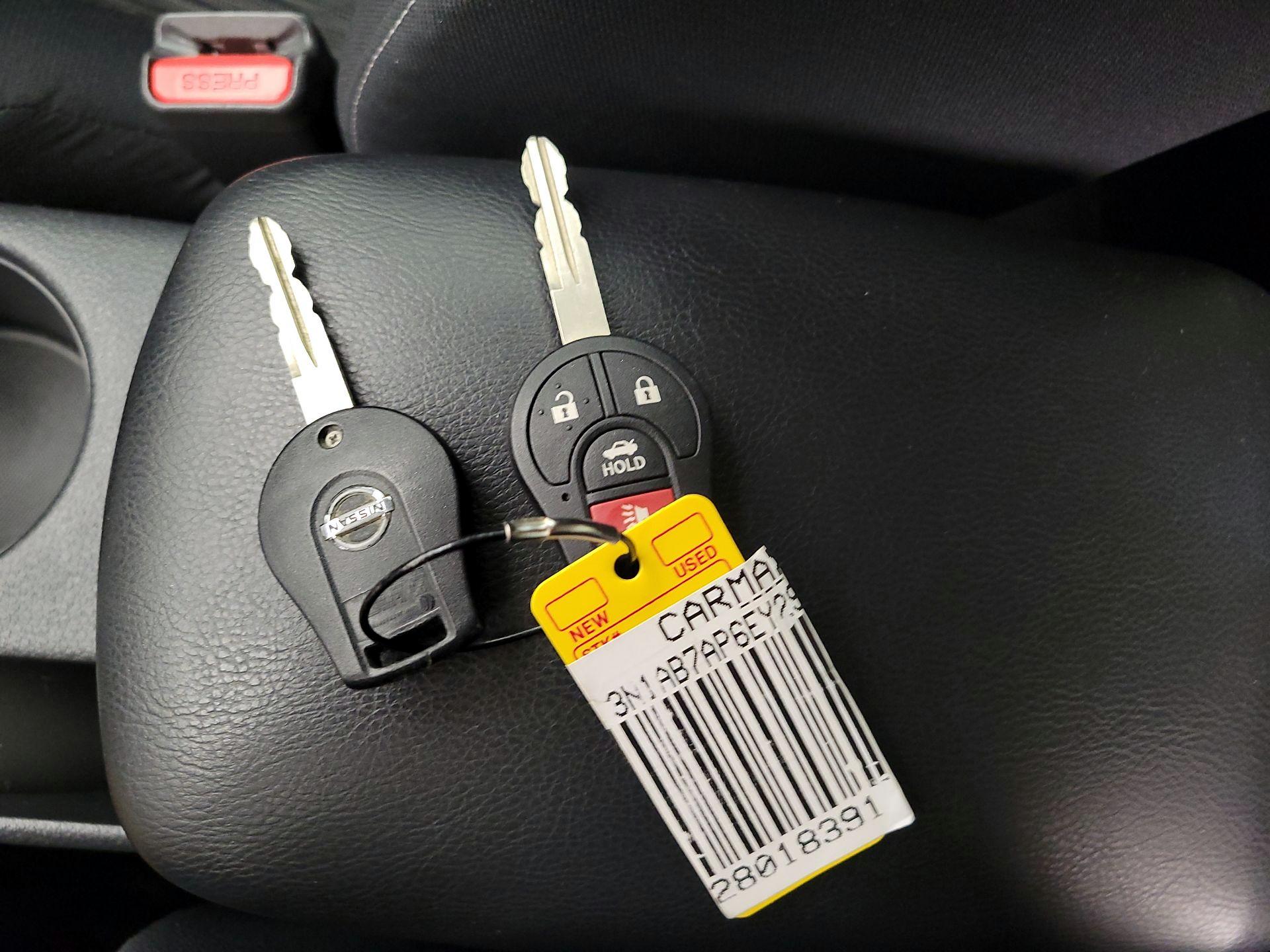 Thumbnail: 2014 Nissan Sentra - 20