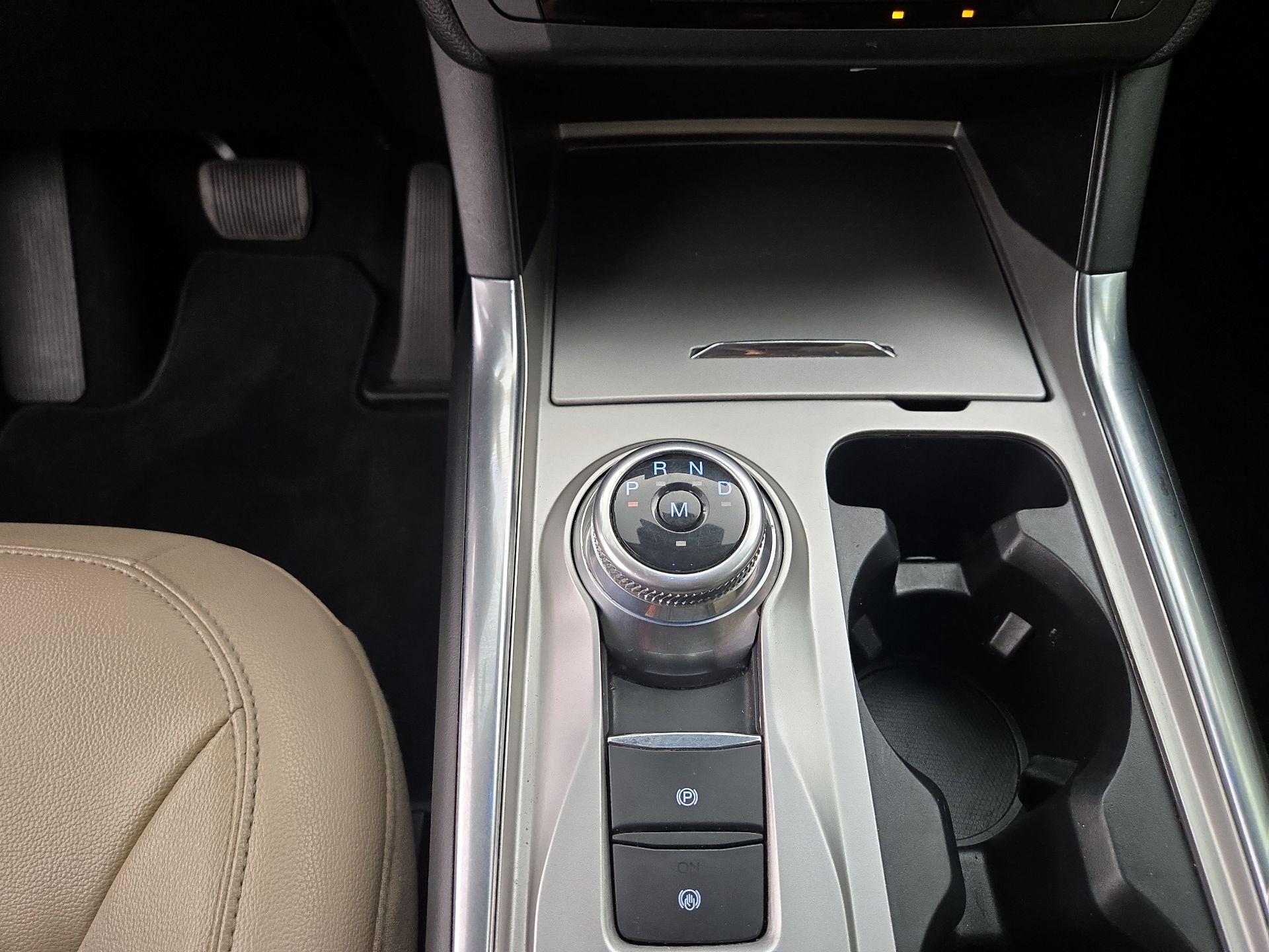 Thumbnail: 2020 Ford Explorer - 17