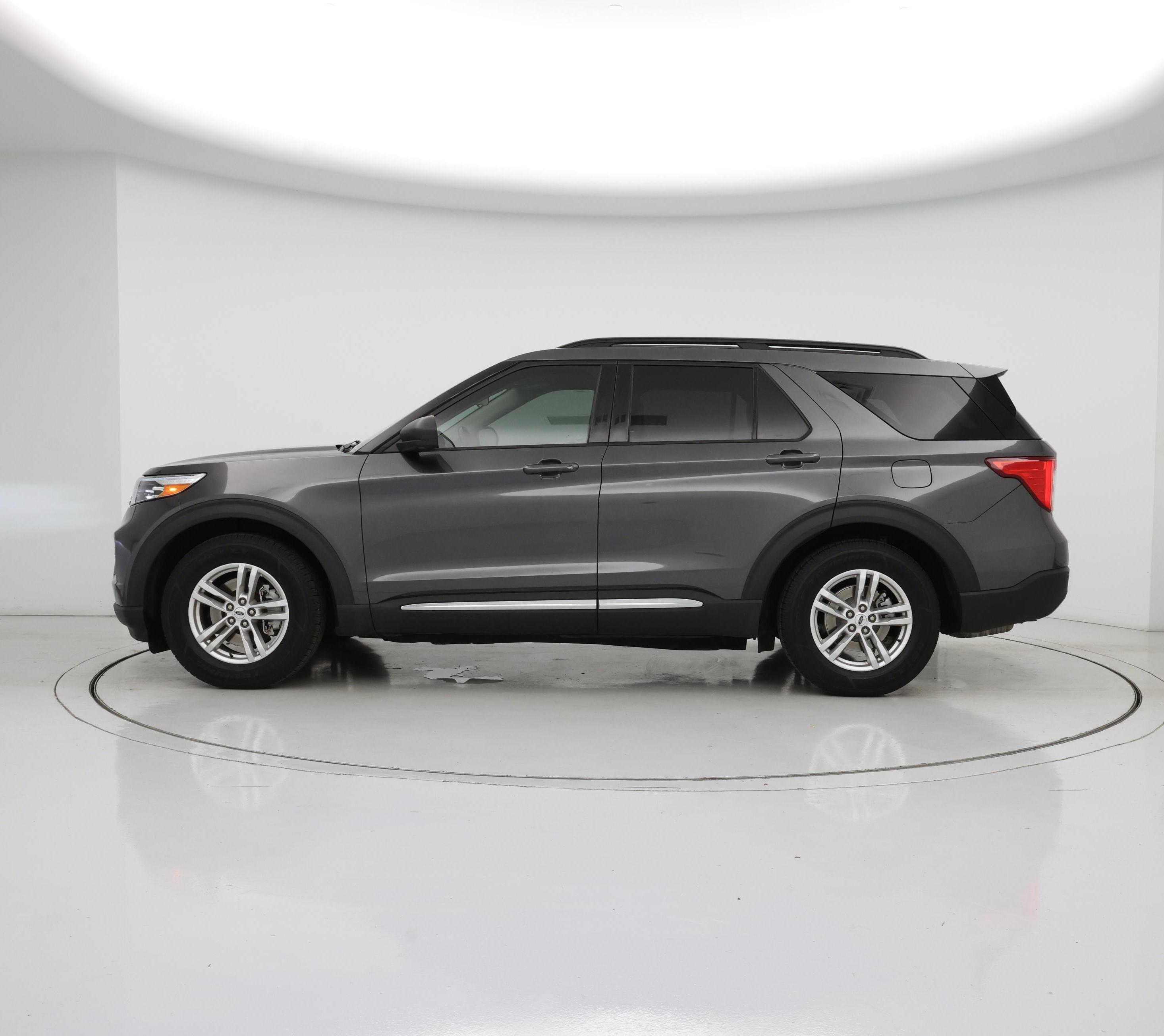 Thumbnail: 2020 Ford Explorer - 3