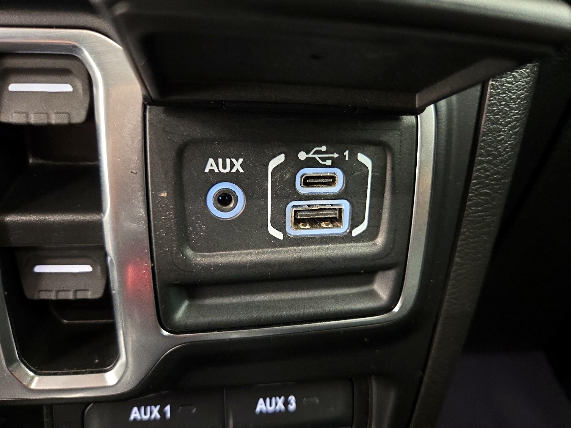 Thumbnail: 2023 Jeep Wrangler - 18