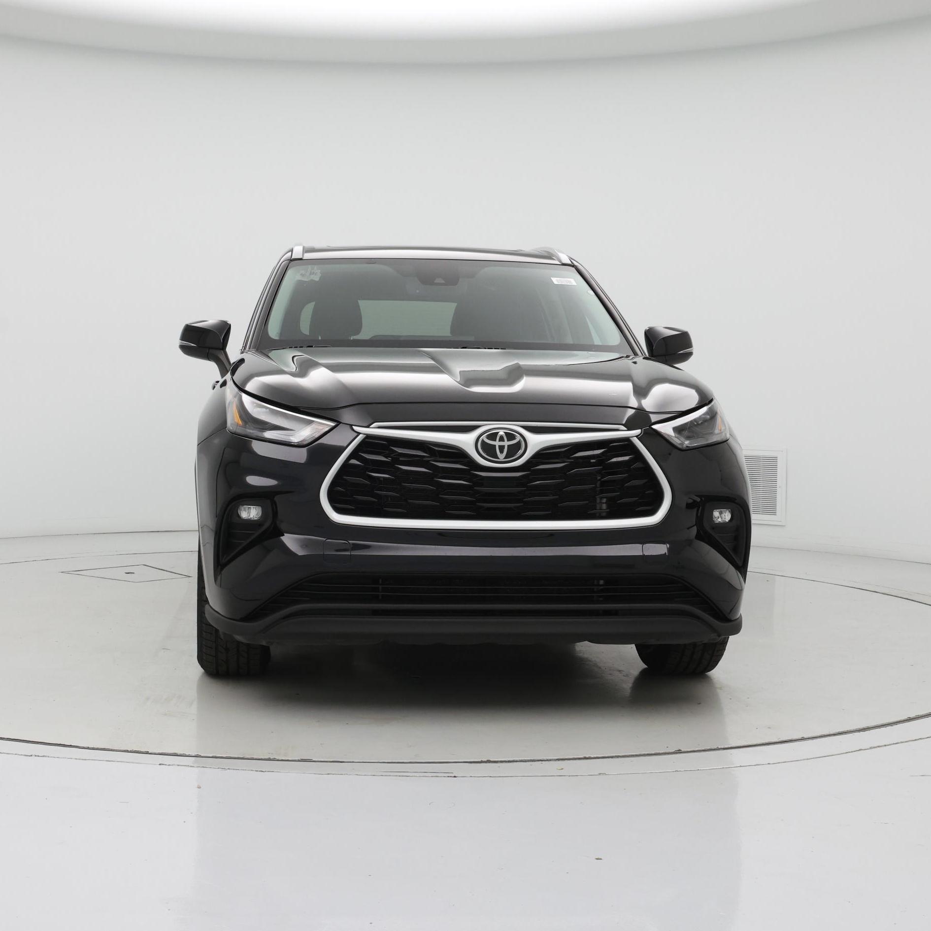 Thumbnail: 2023 Toyota Highlander - 5