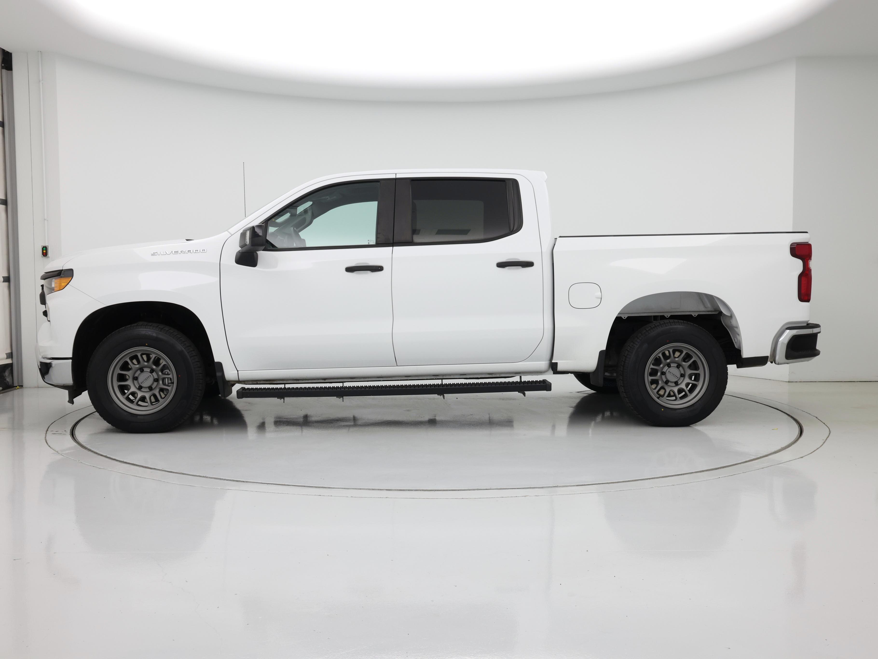 Thumbnail: 2023 Chevrolet Silverado 1500 - 3