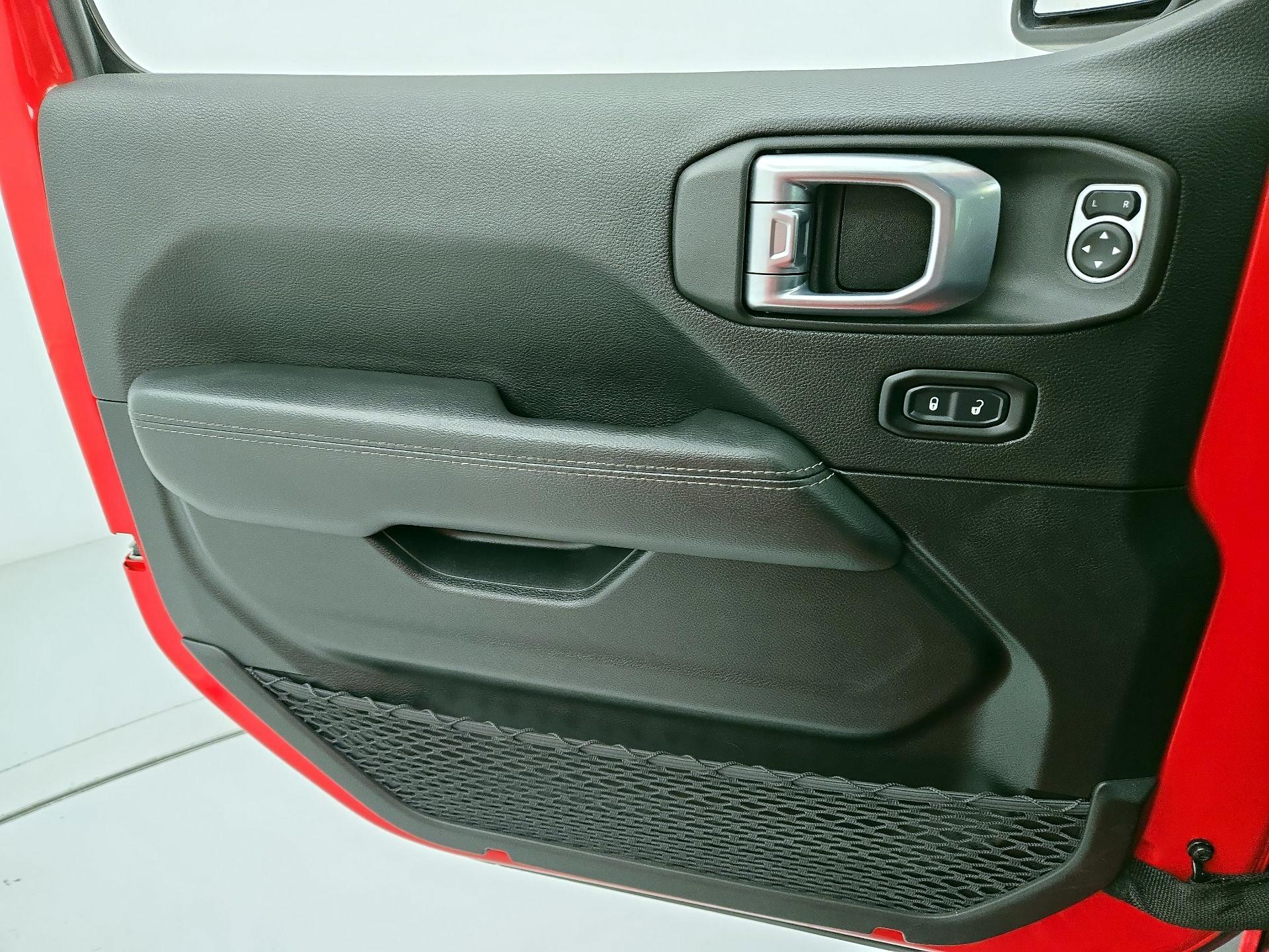 Thumbnail: 2023 Jeep Gladiator - 12