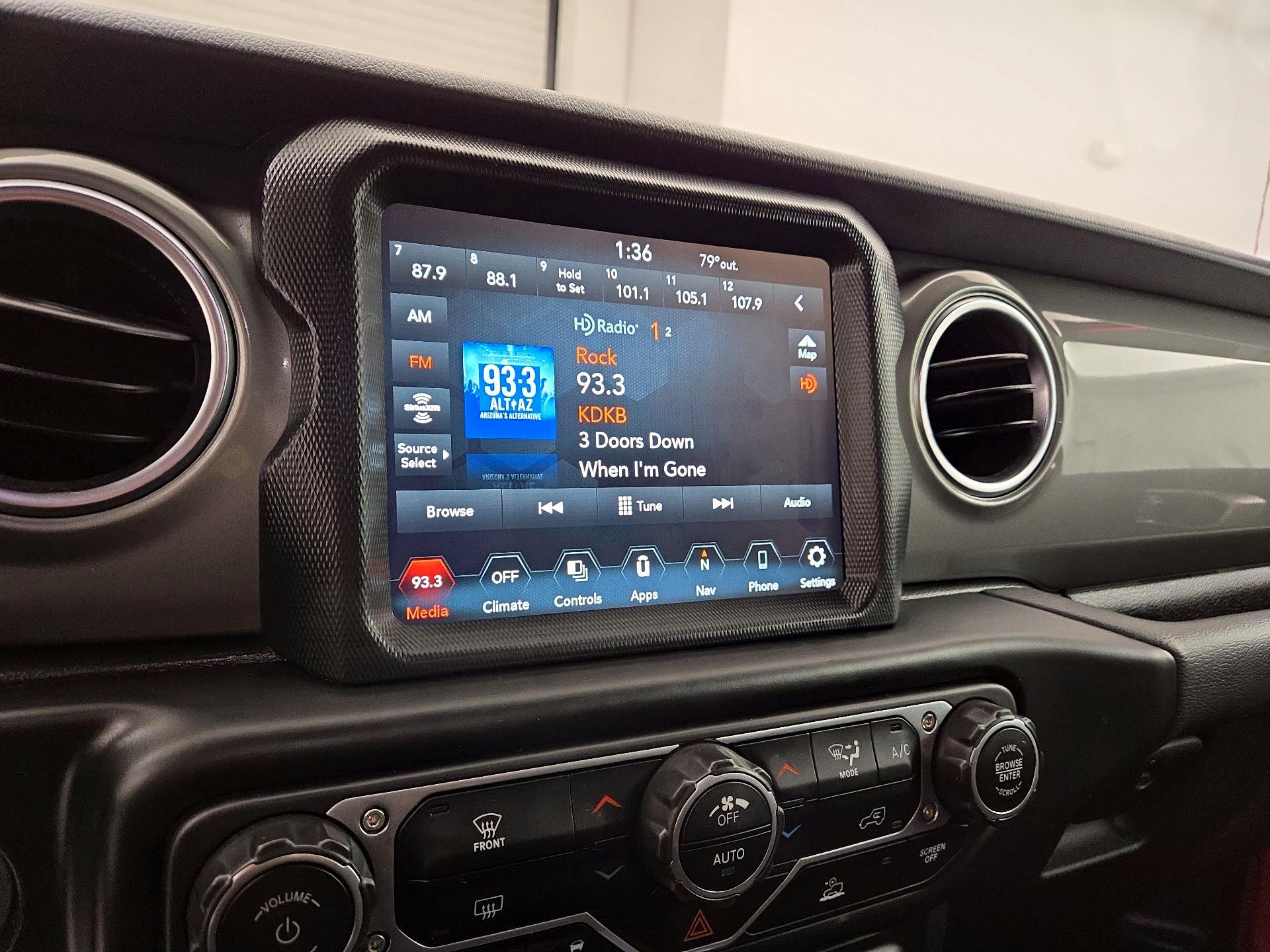 Thumbnail: 2023 Jeep Gladiator - 16