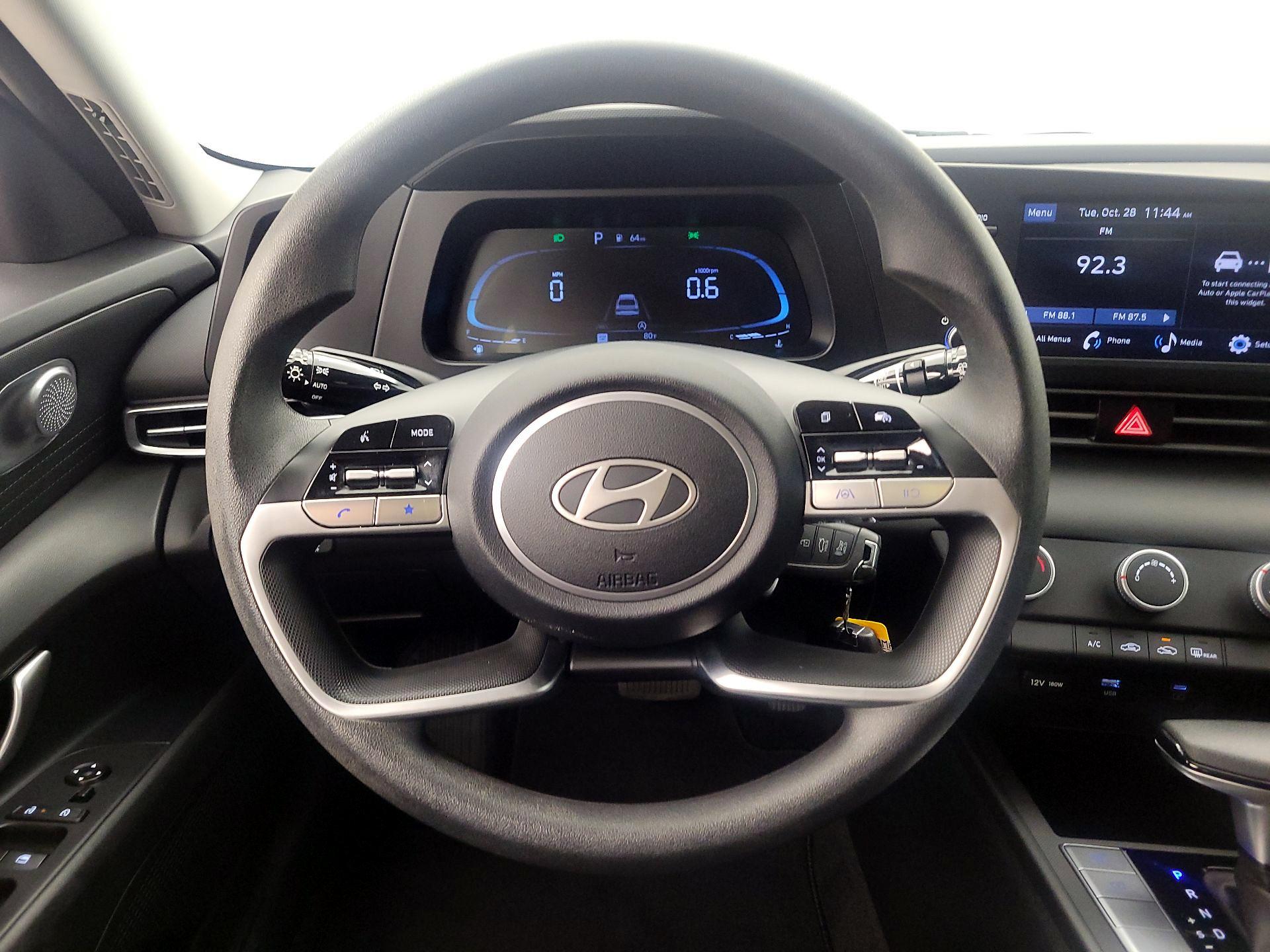 Thumbnail: 2024 Hyundai Elantra - 10