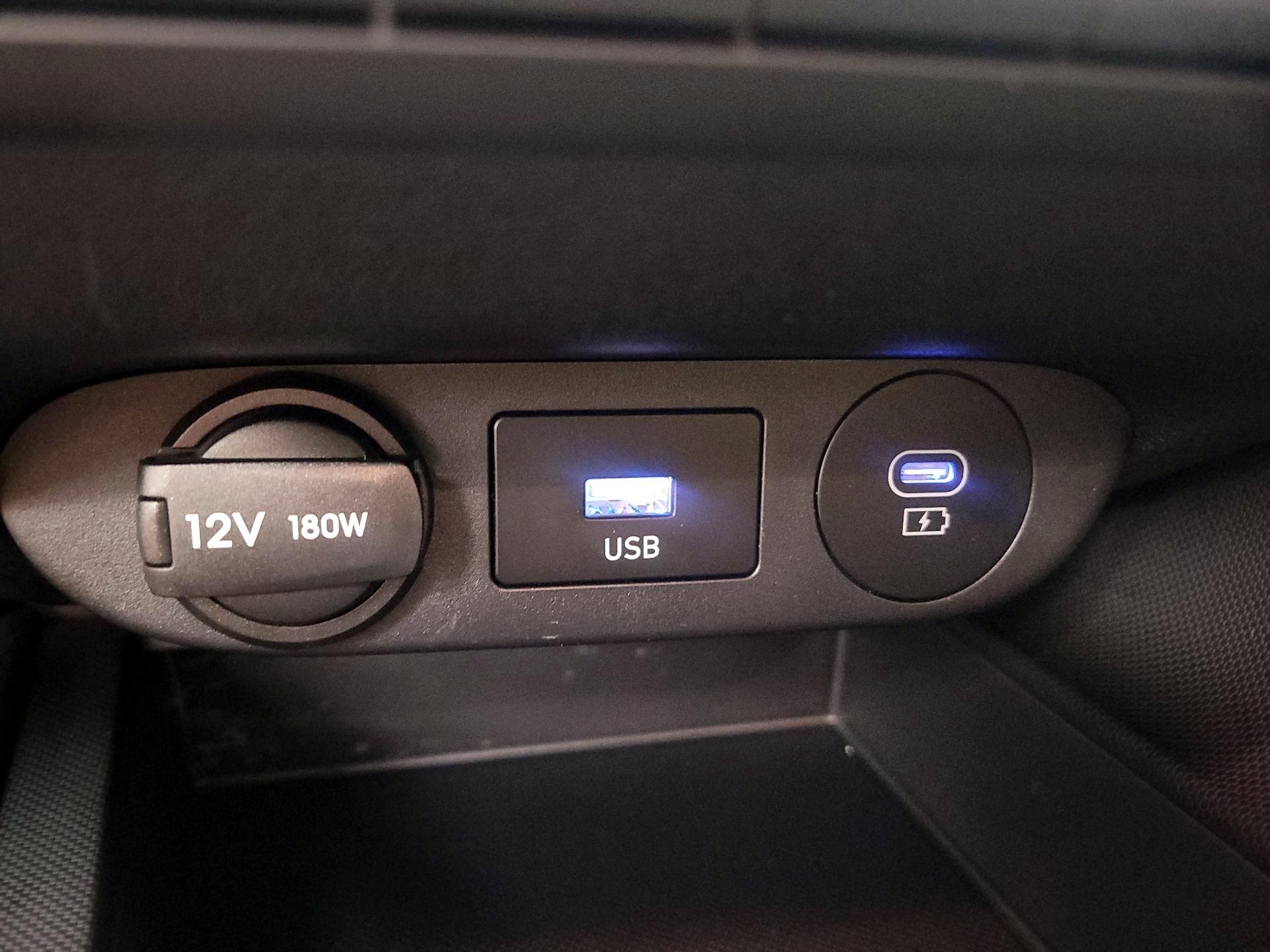 Thumbnail: 2024 Hyundai Elantra - 18